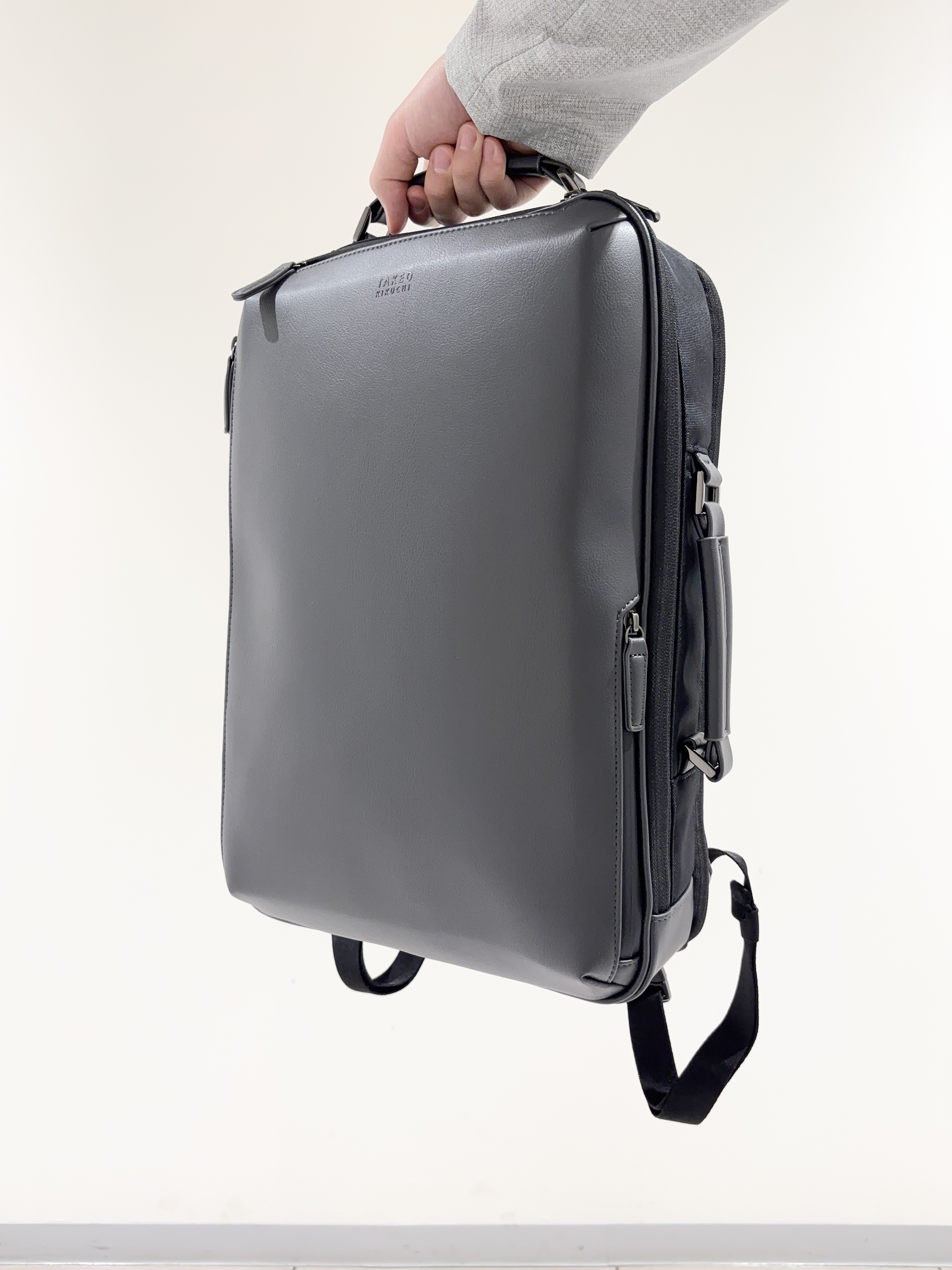 及川さんの「TAKEO KIKUCHI｜【抗菌防臭】COOL DOTS（R）ドビープリント ジャケット」を使ったコーディネート