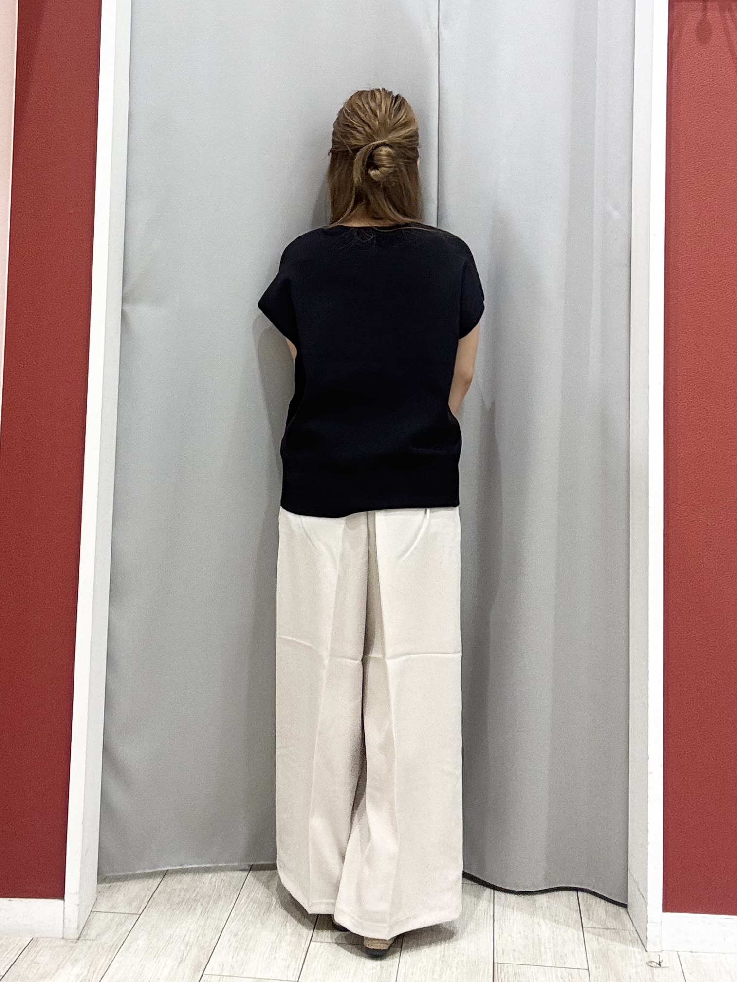 shioさんの「SHOO･LA･RUE｜【ひんやり/洗濯機可/S-LL】インせず着られる 大人シンプルサマーニット」を使ったコーディネート