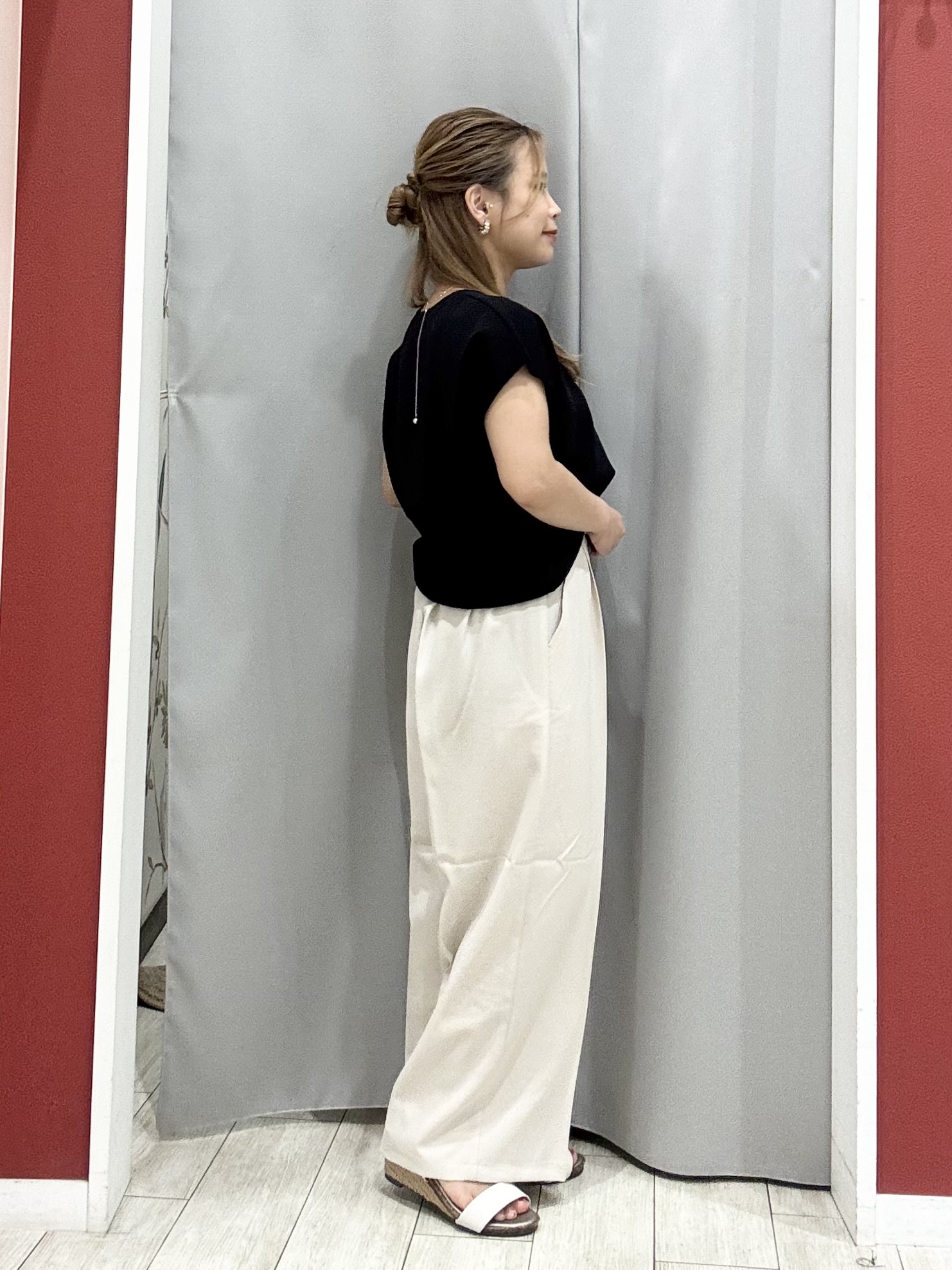 shioさんの「SHOO･LA･RUE｜【ひんやり/洗濯機可/S-LL】インせず着られる 大人シンプルサマーニット」を使ったコーディネート