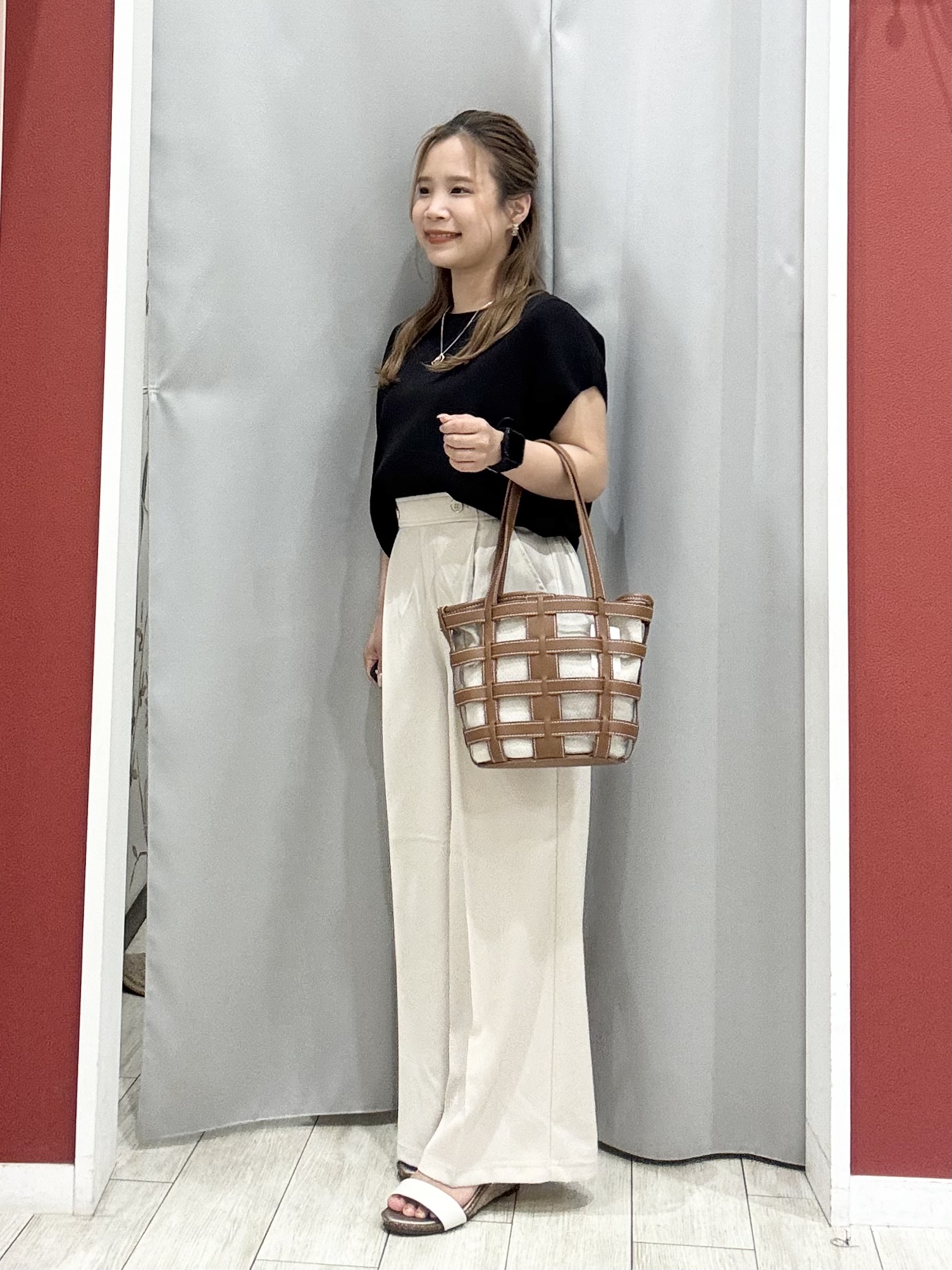 shioさんの「SHOO･LA･RUE｜【ひんやり/洗濯機可/S-LL】インせず着られる 大人シンプルサマーニット」を使ったコーディネート