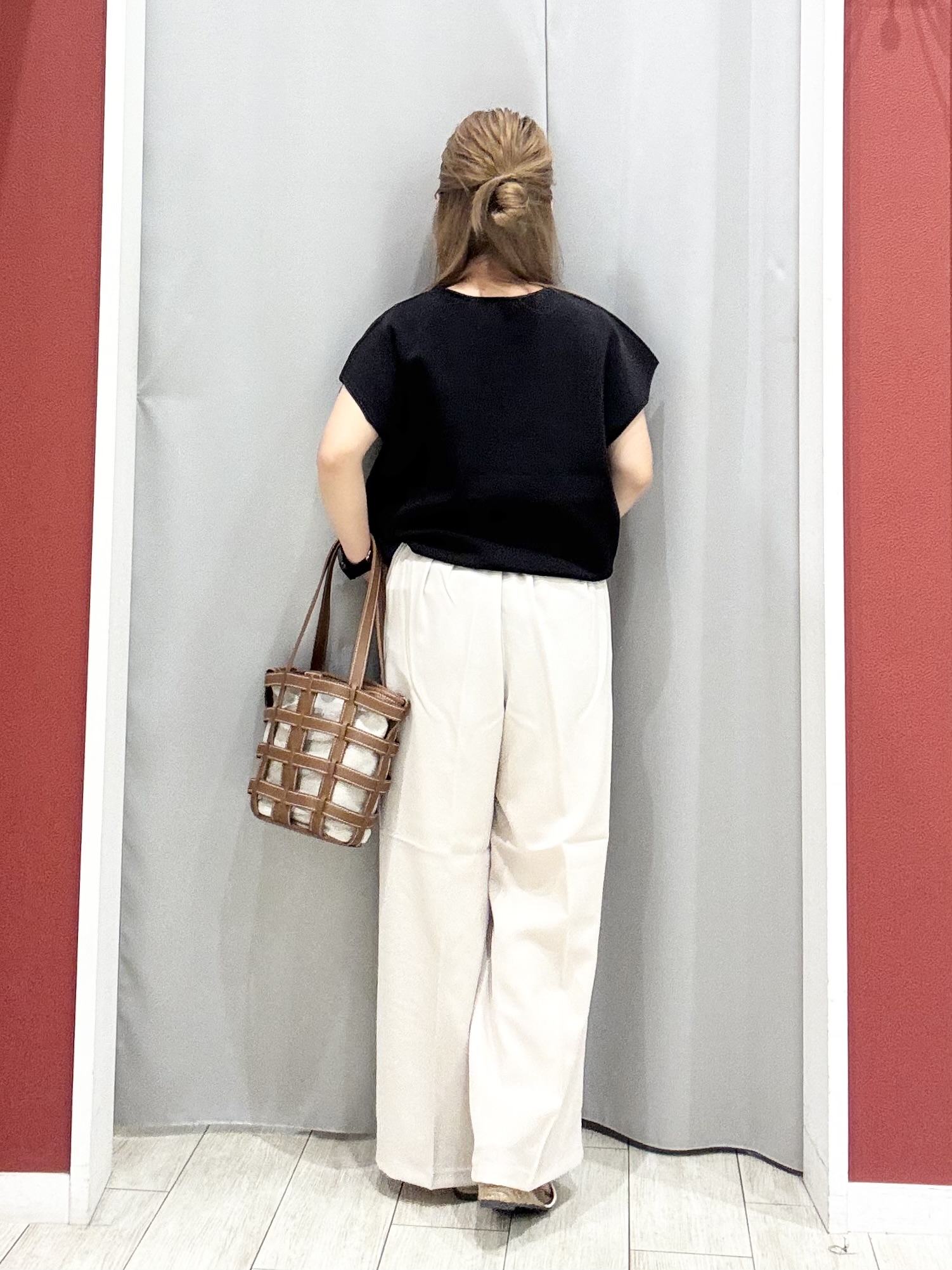 shioさんの「SHOO･LA･RUE｜【ひんやり/洗濯機可/S-LL】インせず着られる 大人シンプルサマーニット」を使ったコーディネート
