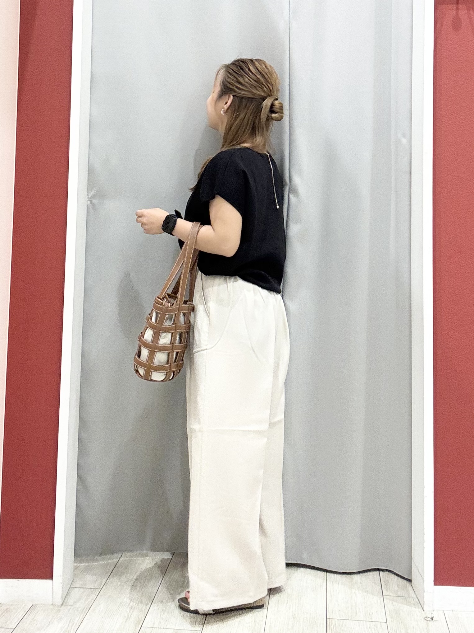 shioさんの「SHOO･LA･RUE｜【ひんやり/洗濯機可/S-LL】インせず着られる 大人シンプルサマーニット」を使ったコーディネート