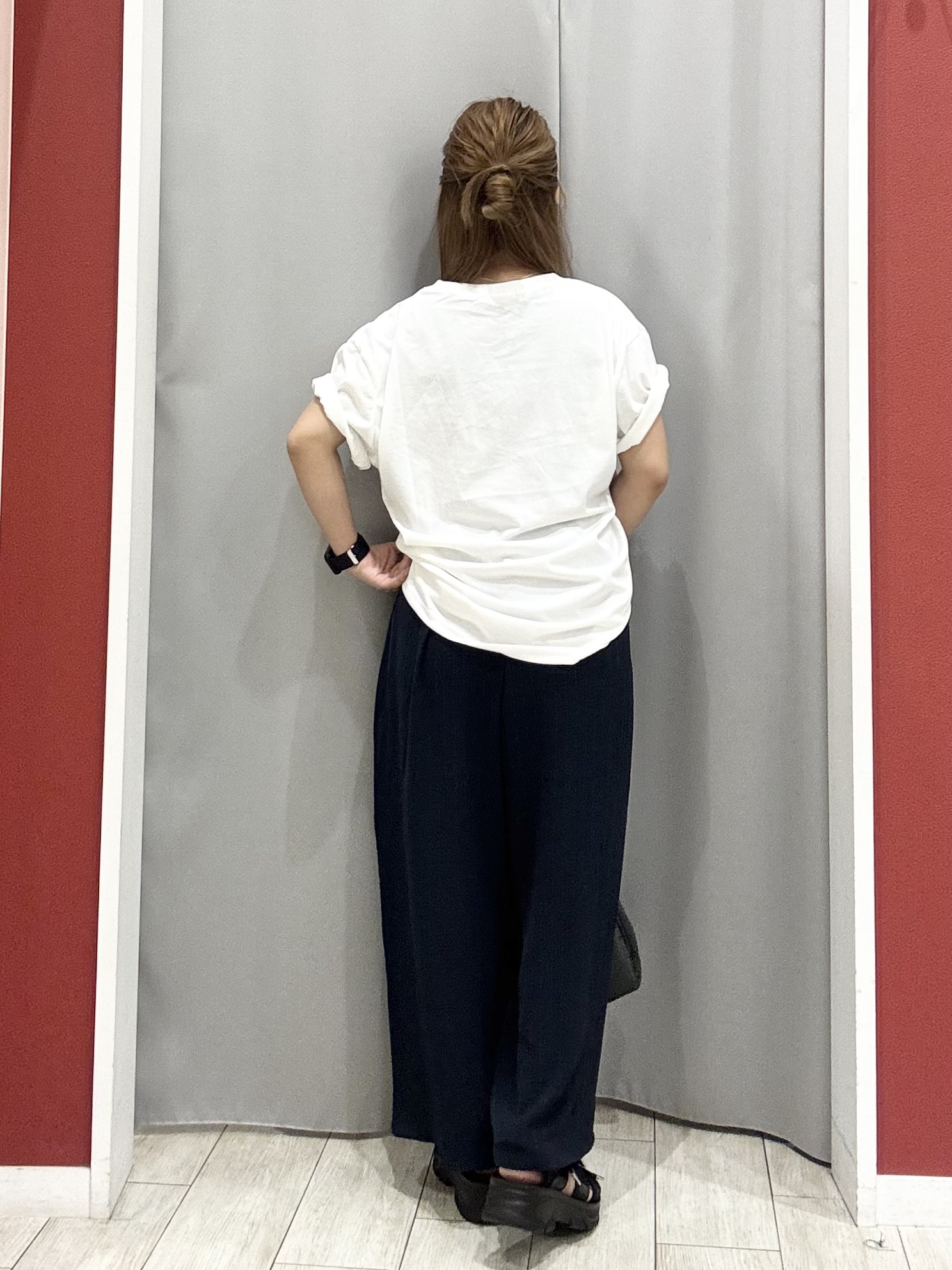 shioさんの「SHOO･LA･RUE｜【ひんやり/S-LL】選べる4柄　デイリー使いにぴったりなアソートTシャツ」を使ったコーディネート