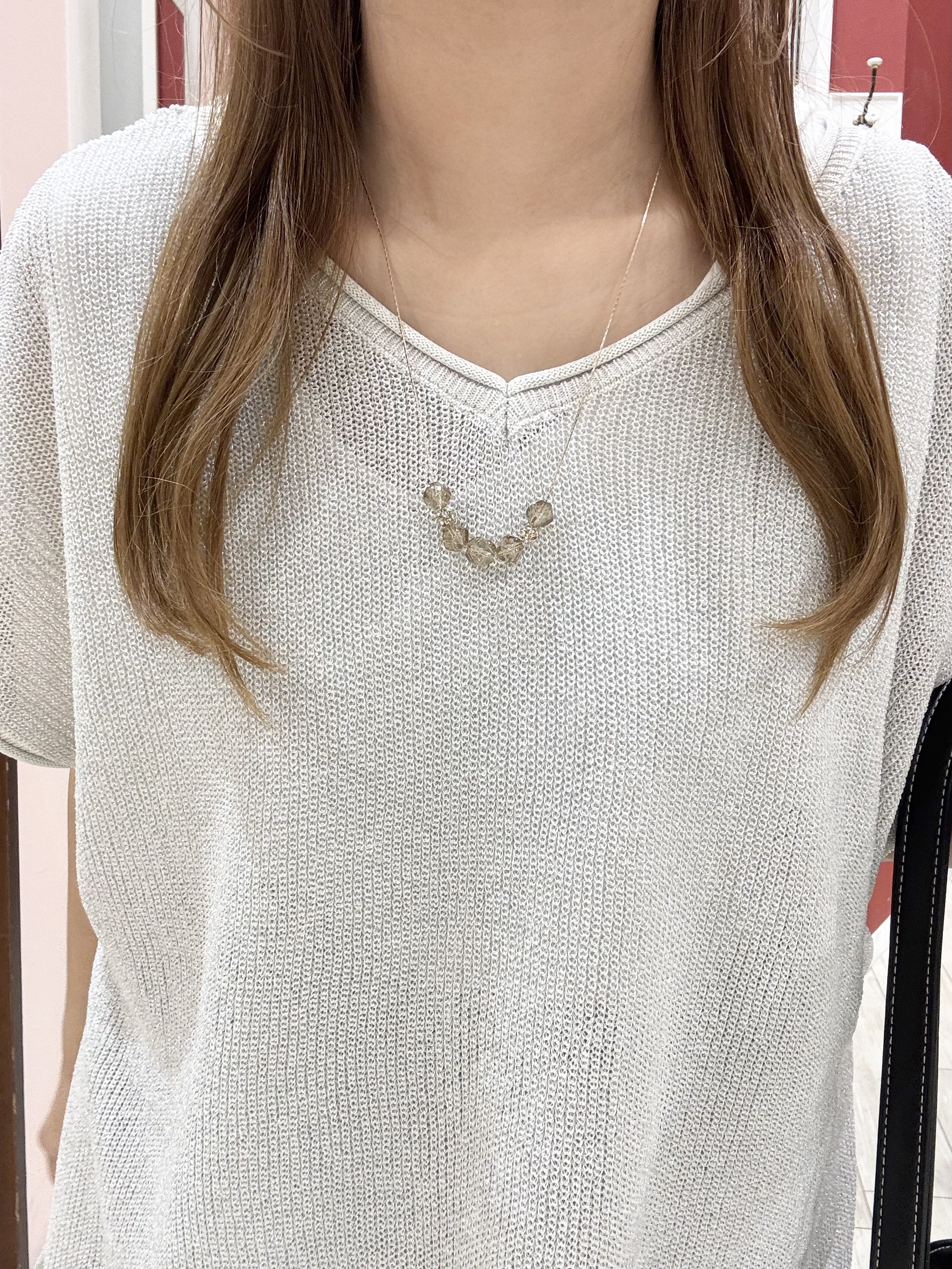 shioさんの「SHOO･LA･RUE｜【2点セット/前後2WAY/洗濯機可/S-LL】体型カバーも叶う ラメ畦ニット+タンクトップ」を使ったコーディネート