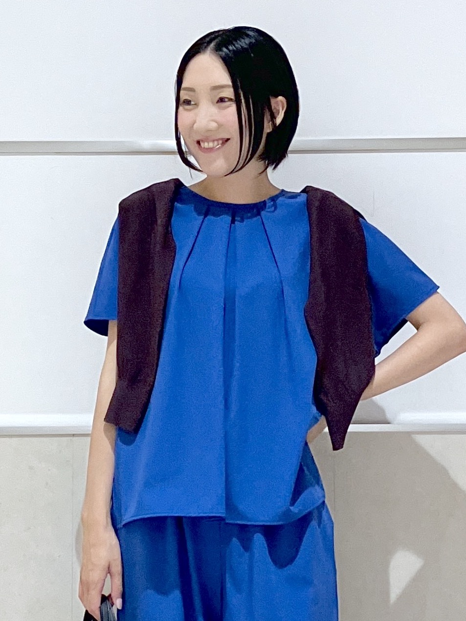 eriko さんの「Dessin｜【接触冷感/UVカット】ドレープタックブラウス」を使ったコーディネート