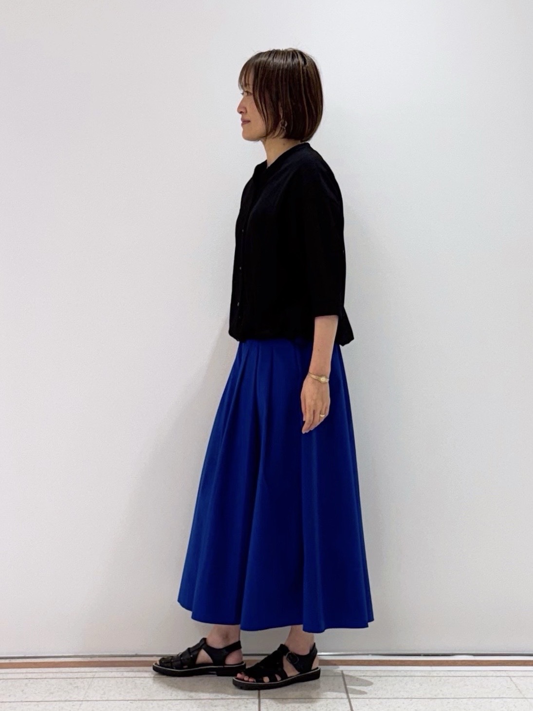 mikaさんの「INDIVI｜【さらっと素材／洗える】キカレースブラウス」を使ったコーディネート