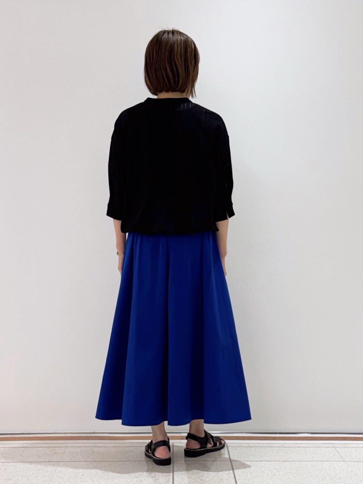 mikaさんの「INDIVI｜【さらっと素材／洗える】キカレースブラウス」を使ったコーディネート