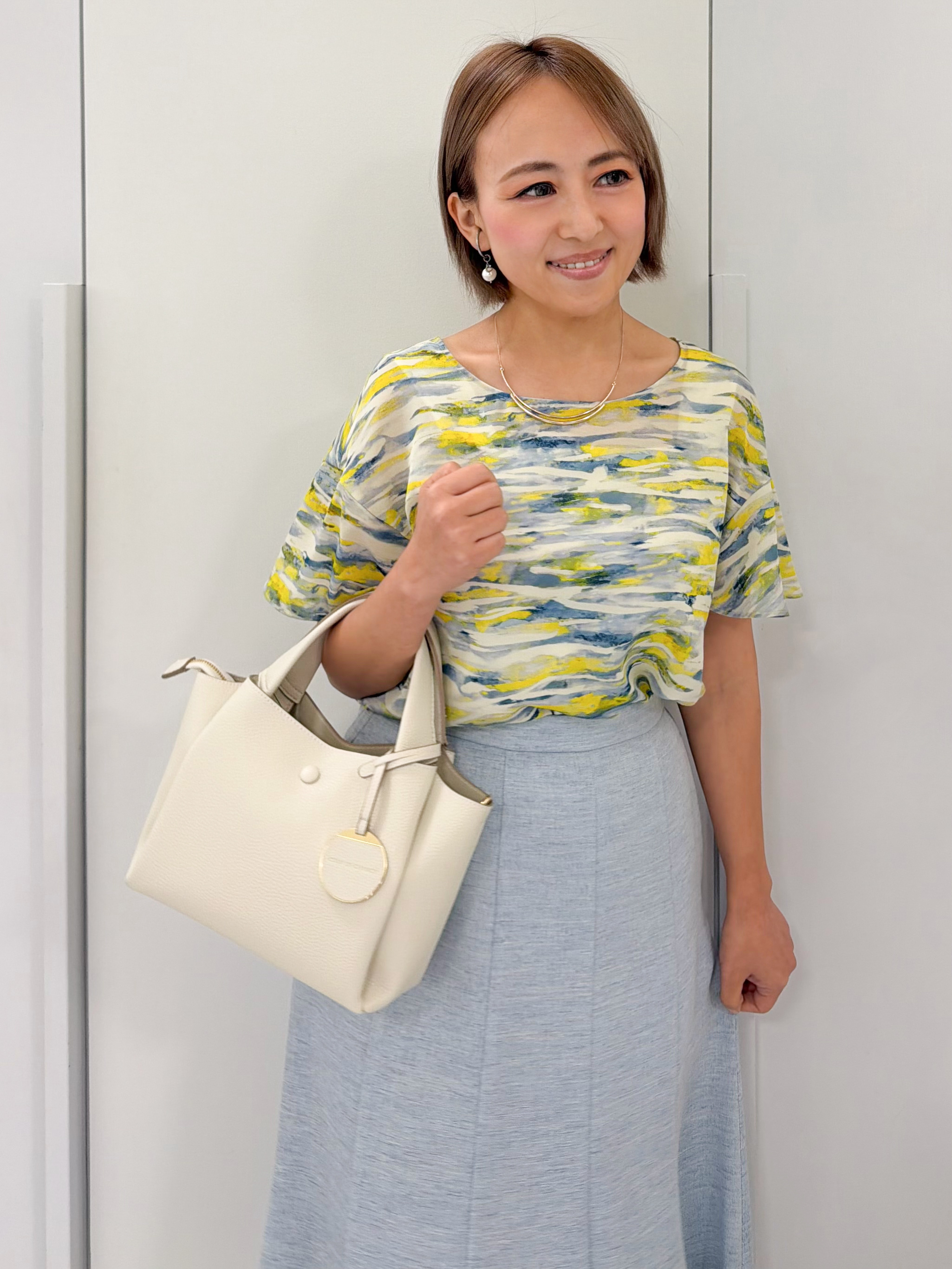 chiiさんの「COUP DE CHANCE｜【長さ調整可】ダブルバーショートネックレス」を使ったコーディネート