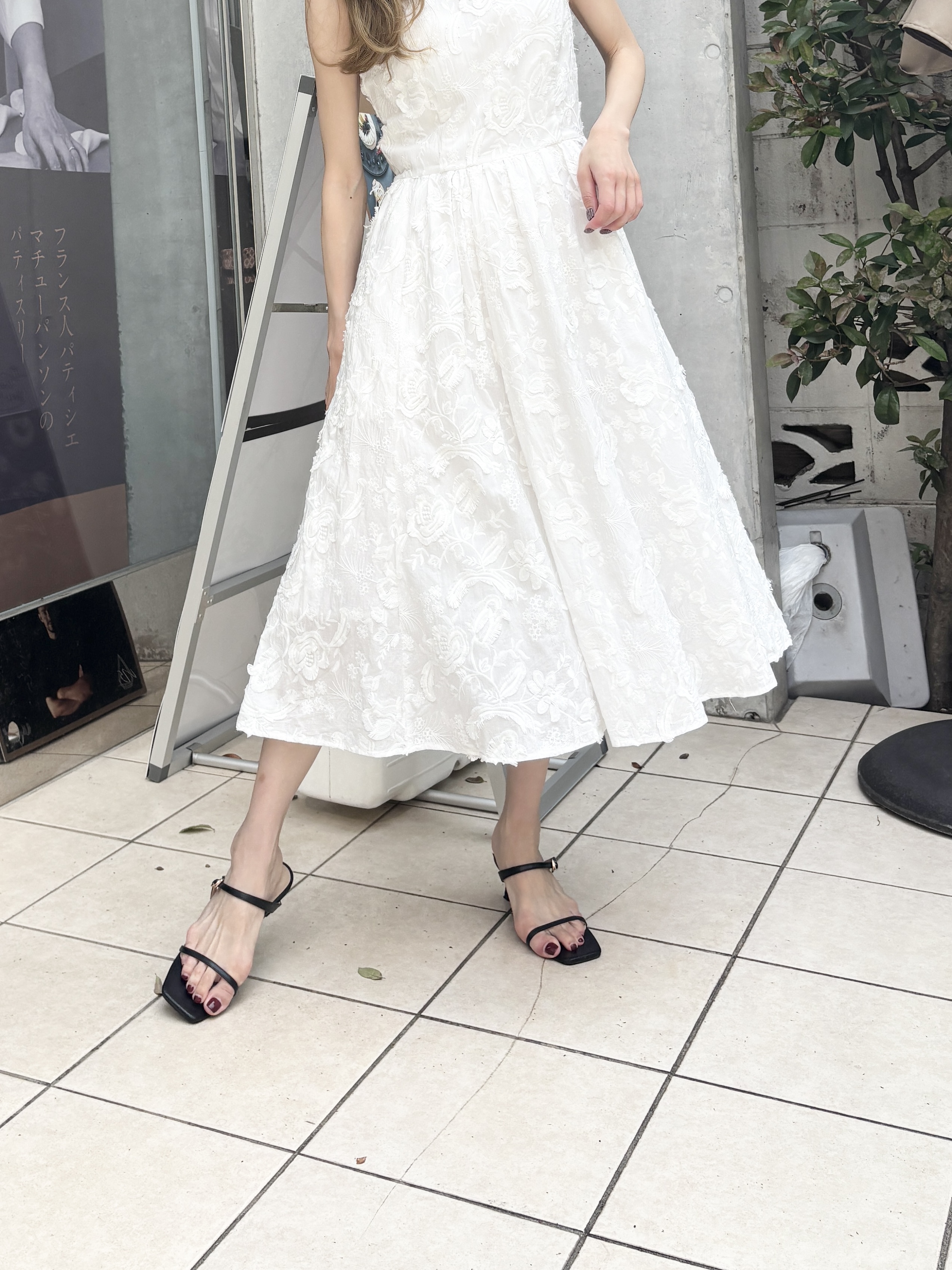 清水夏姫さんの「DRESSTERIOR｜【otonaMUSE5月号掲載】スキニーベルトサンダル」を使ったコーディネート