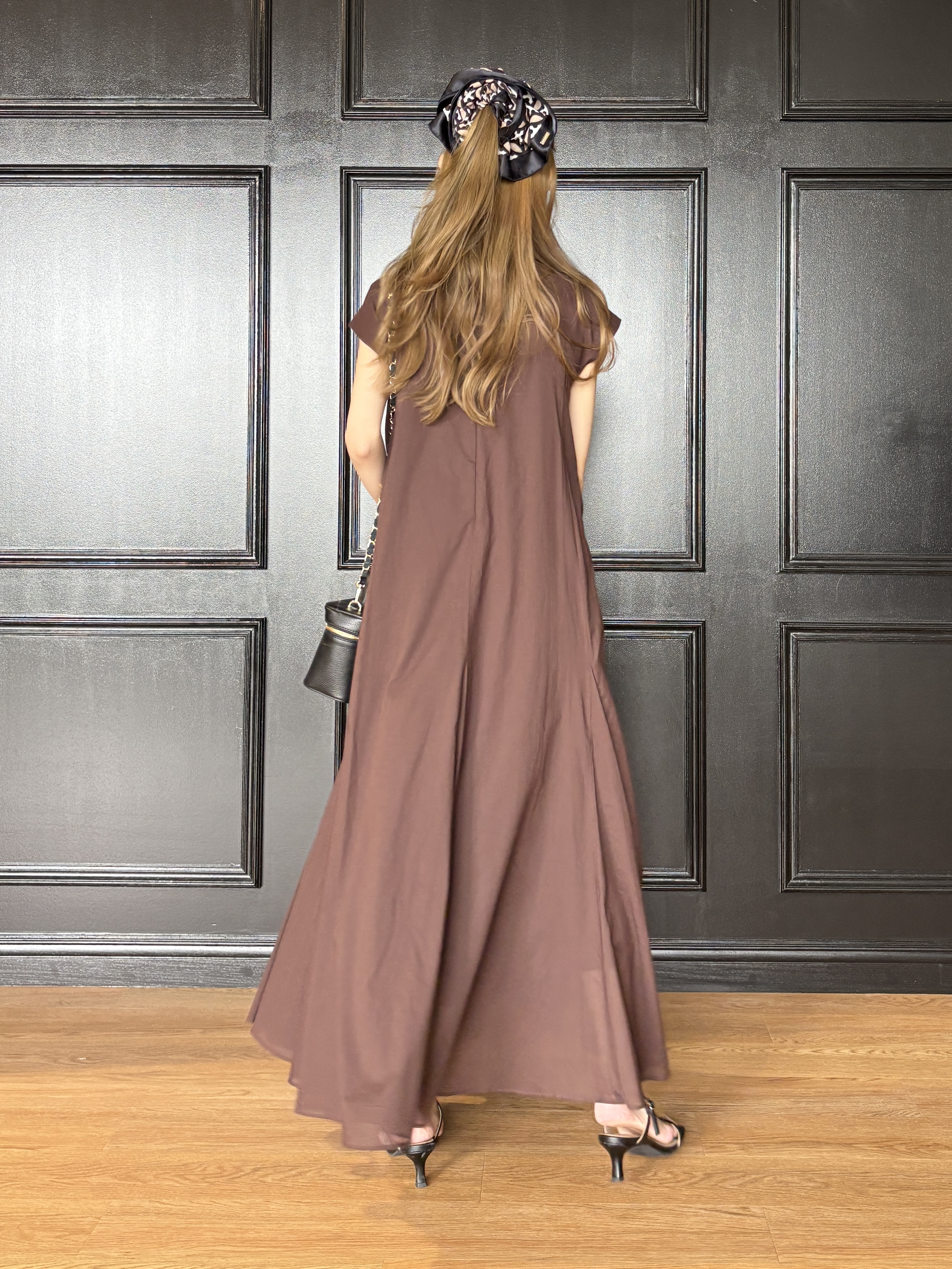 清水夏姫さんの「DRESSTERIOR｜【きれいめ/ウォッシャブル】コットンローンフレンチスリーブワンピ」を使ったコーディネート