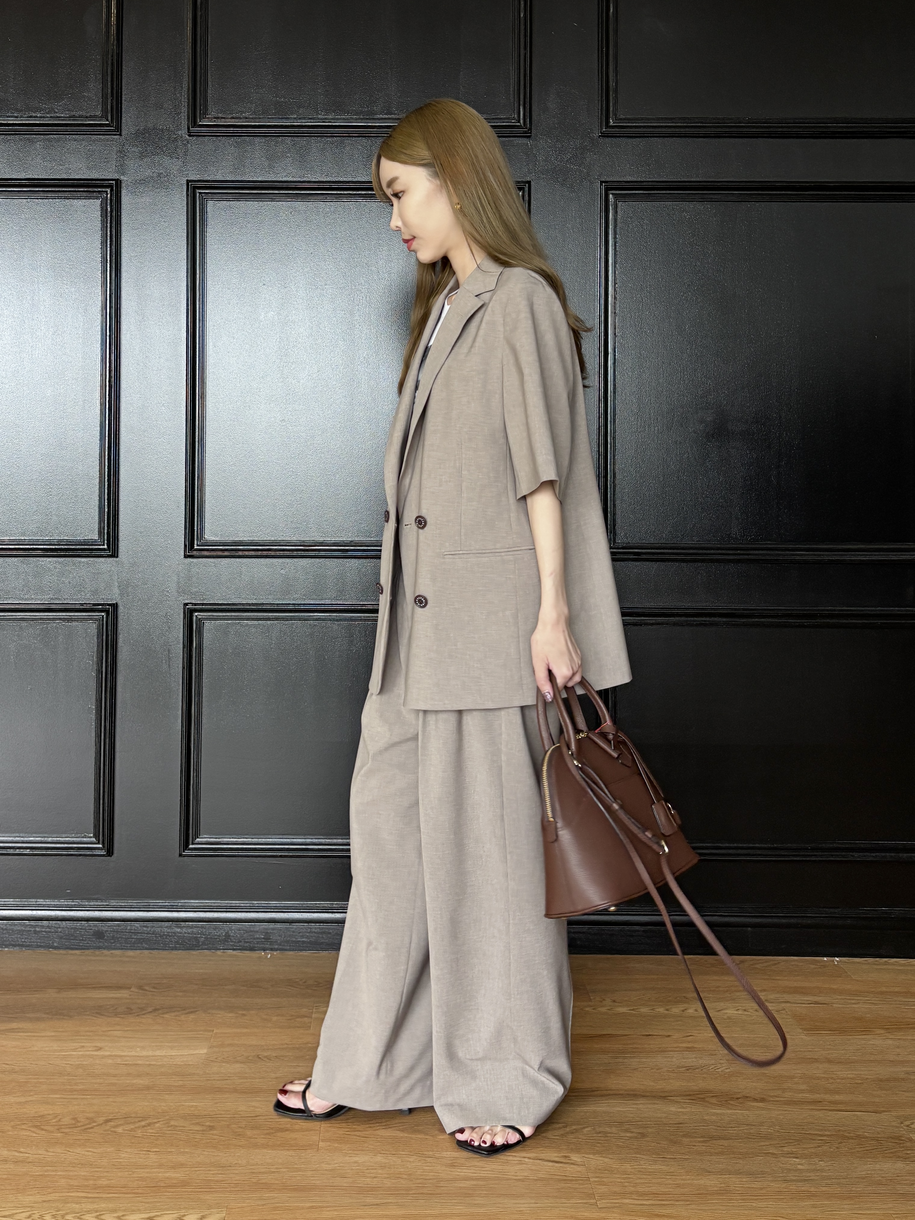 清水夏姫さんの「DRESSTERIOR｜【otonaMUSE5月号掲載】スキニーベルトサンダル」を使ったコーディネート