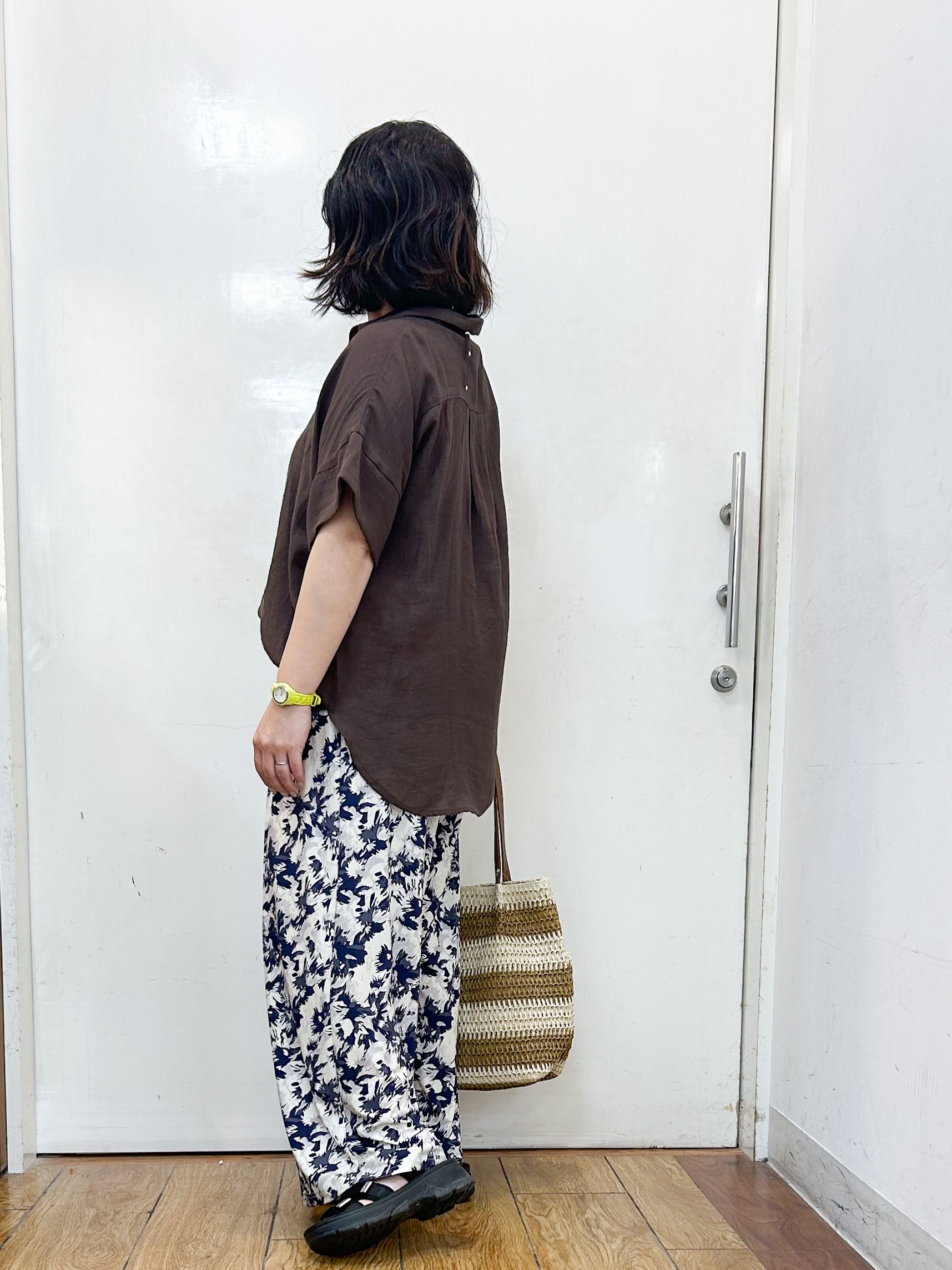 haruさんの「SHOO･LA･RUE｜【2点セット/S-LL/洗濯機可】時短でコーデ決まる スラブスキッパーシャツ＋タンクトップ」を使ったコーディネート