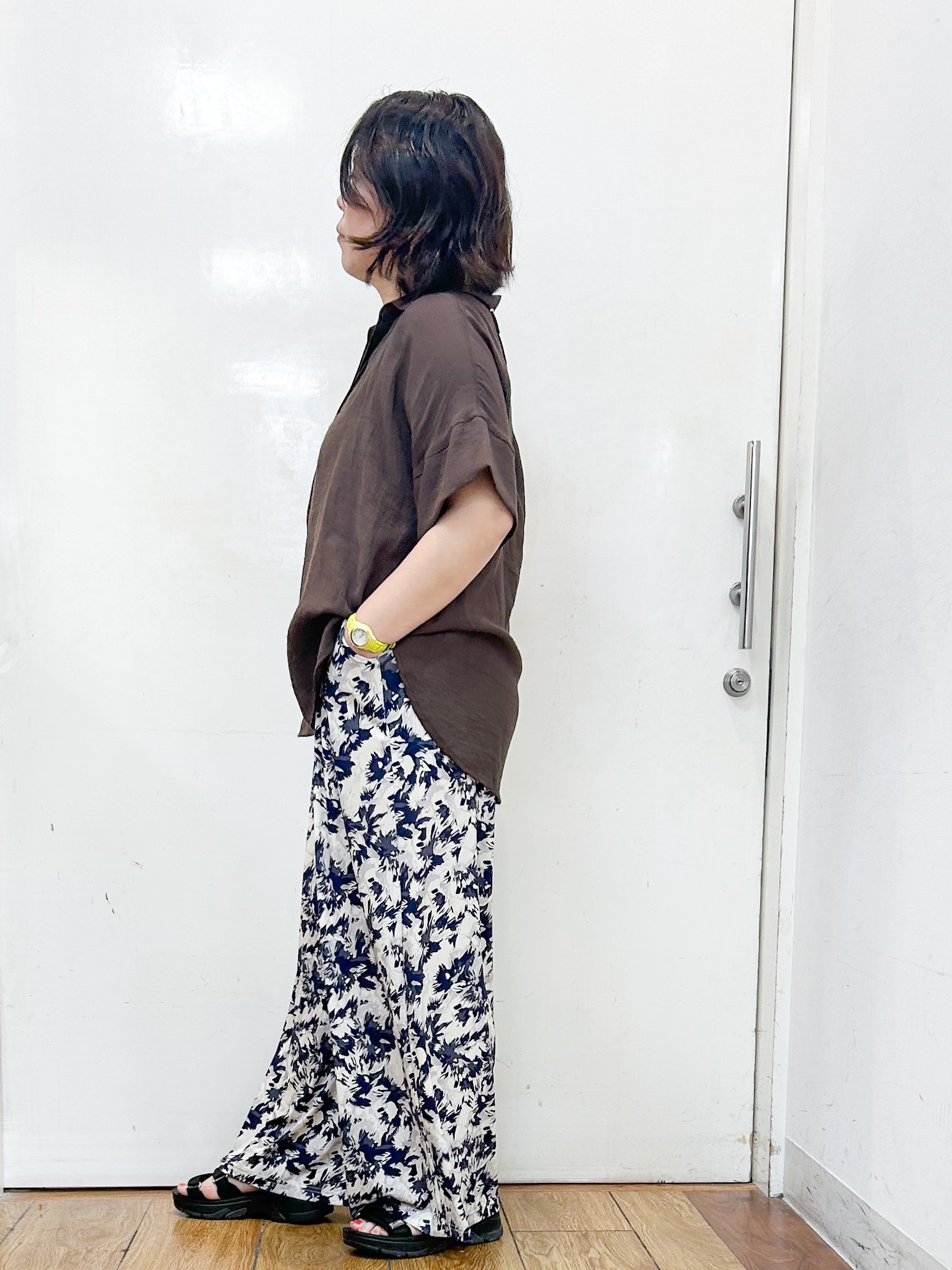 haruさんの「SHOO･LA･RUE｜【2点セット/S-LL/洗濯機可】時短でコーデ決まる スラブスキッパーシャツ＋タンクトップ」を使ったコーディネート