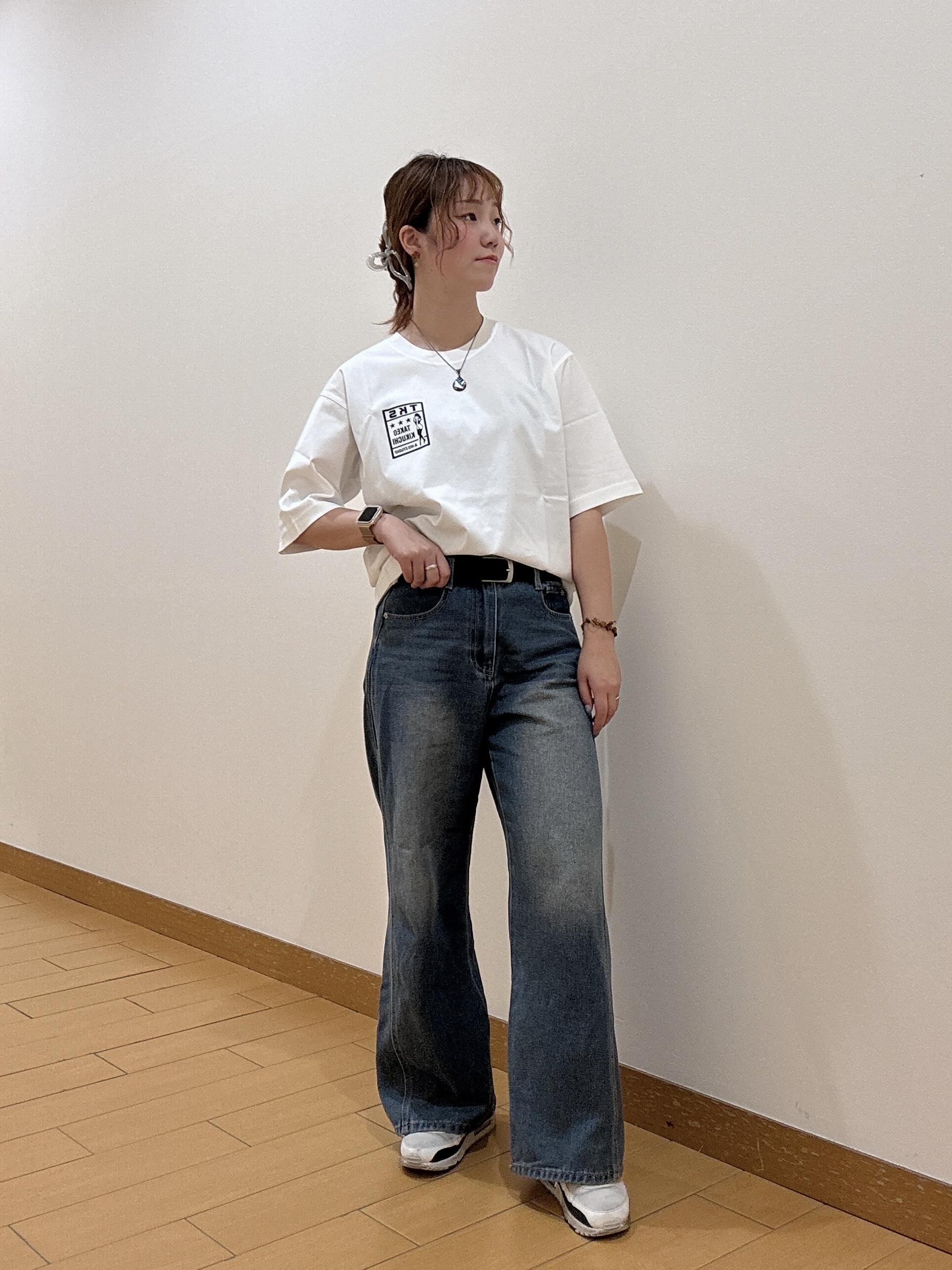 ヒナさんの「TAKEO KIKUCHI｜【BOWLER HAT LABEL】アイスクリアコットン ピンナップガール 半袖Tシャツ」を使ったコーディネート