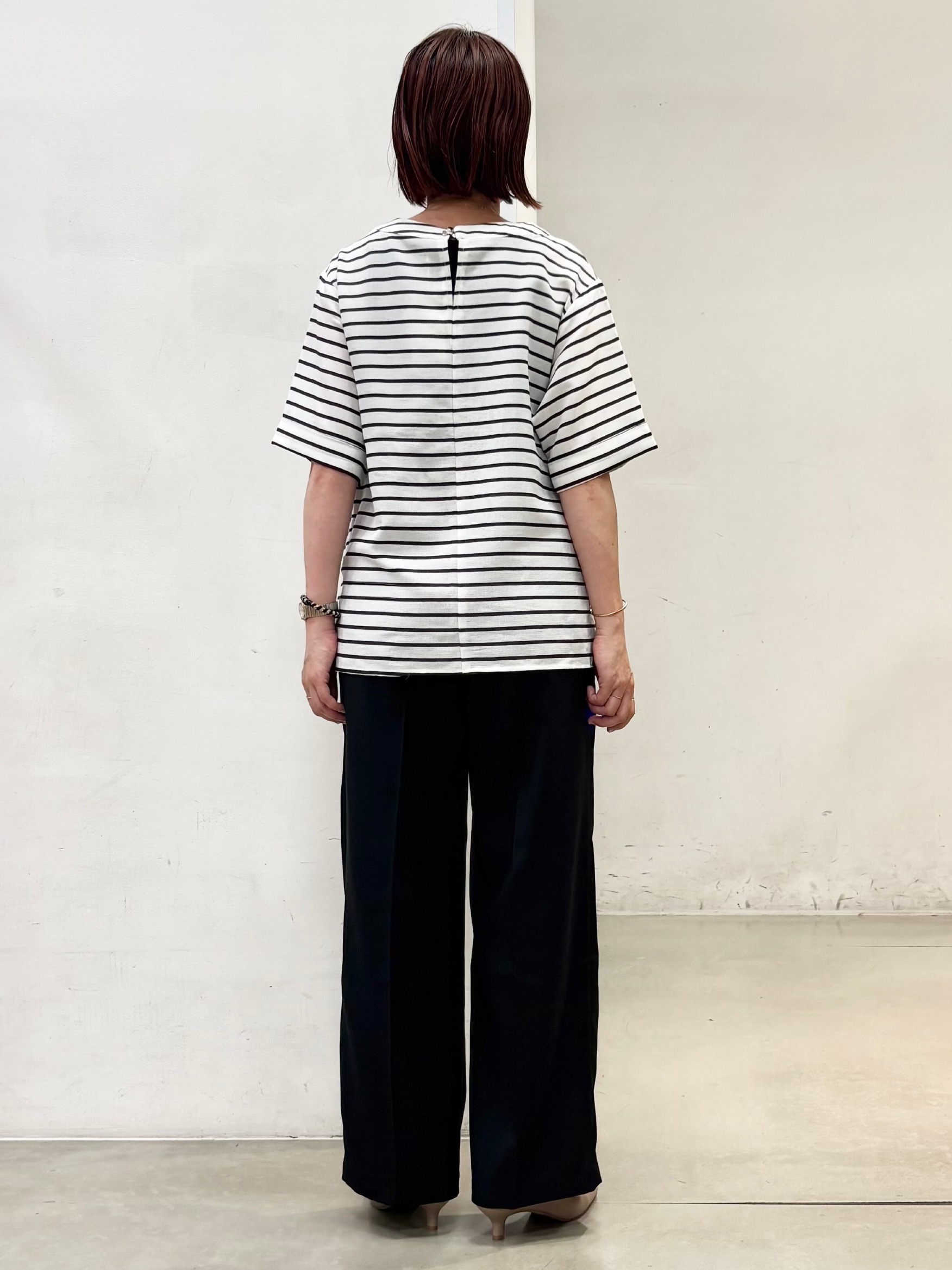 fujiさんの「THE SHOP TK｜【M-XL/二の腕カバー】さらり麻調メッシュ5分袖ブラウス」を使ったコーディネート
