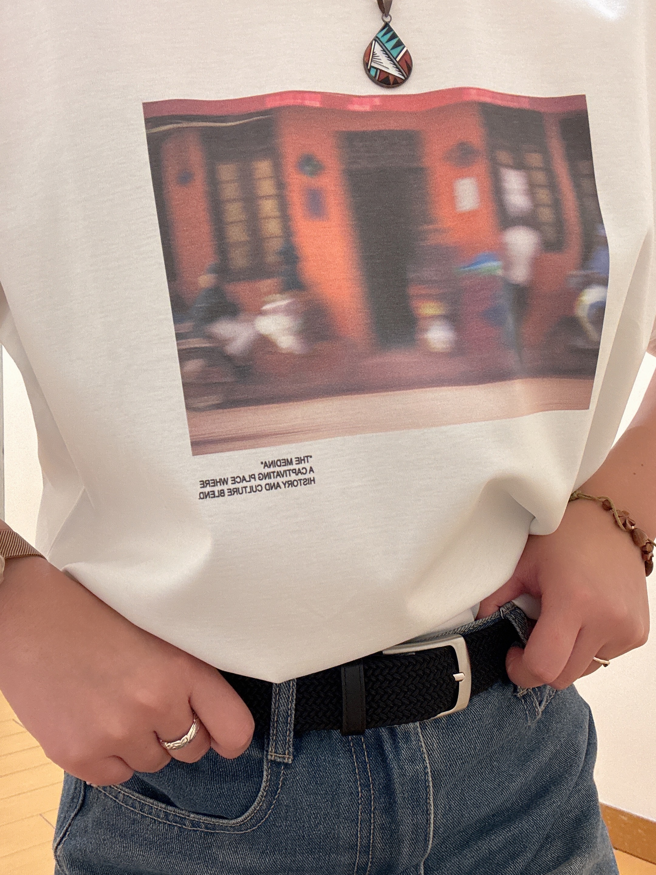 ヒナさんの「TAKEO KIKUCHI｜マラケシュ フォト Tシャツ」を使ったコーディネート