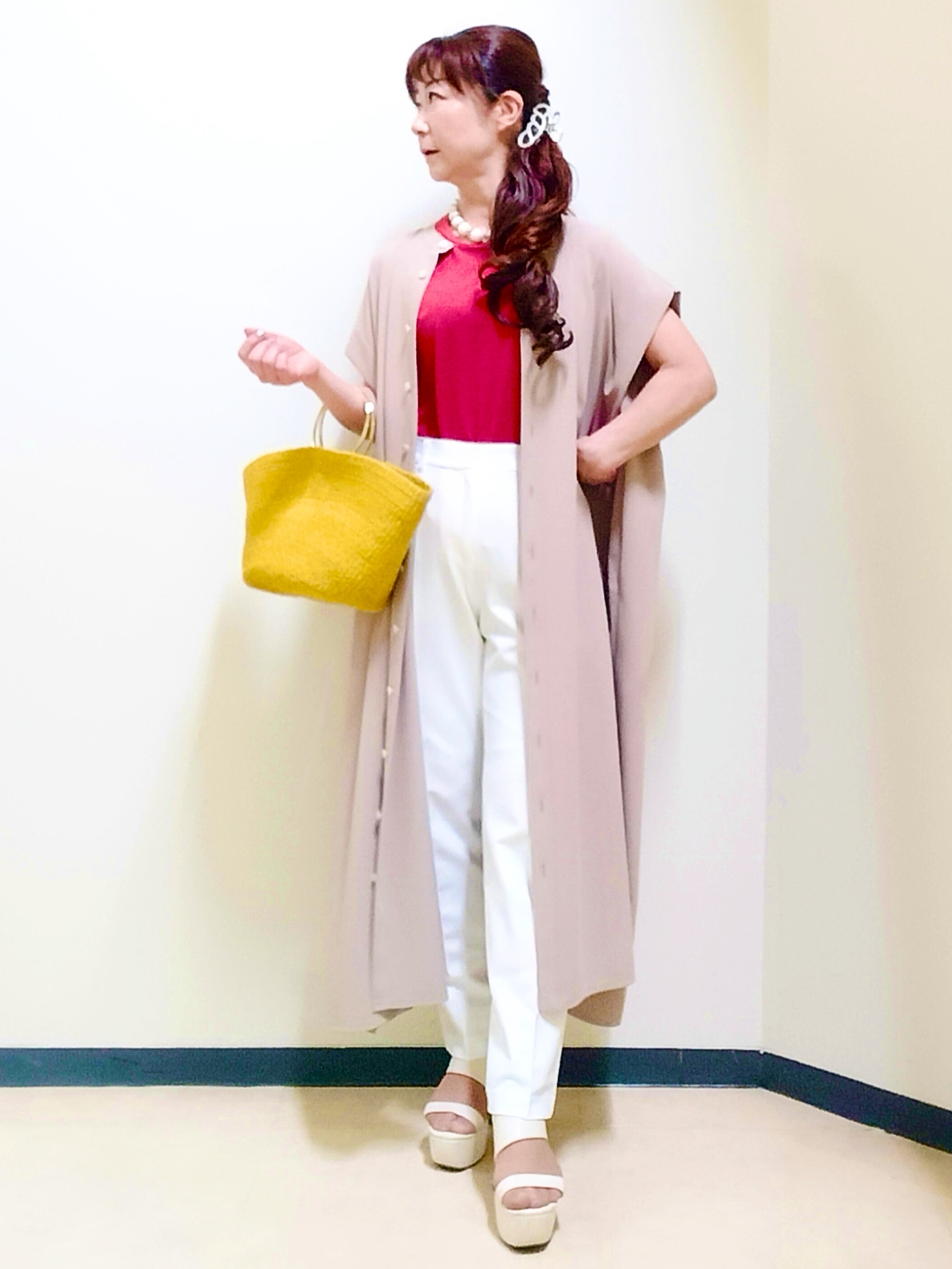 花さんの「Reflect｜すっきり見えバンドカラーシャツワンピース」を使ったコーディネート