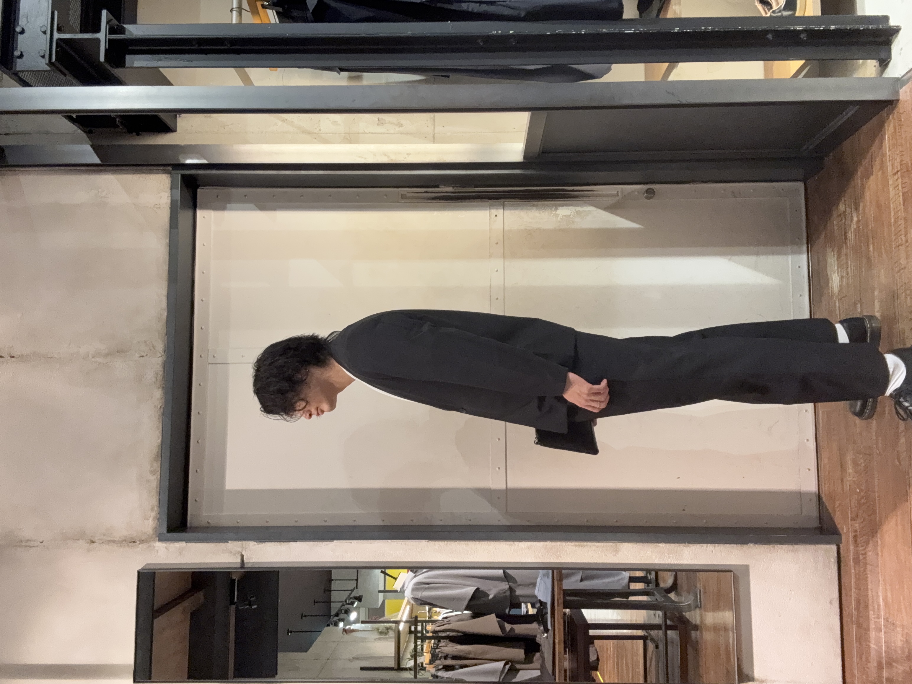 大江正眞さんの「tk.TAKEO KIKUCHI｜【セットアップ対応】360度ストレッチノーカラージャケット」を使ったコーディネート