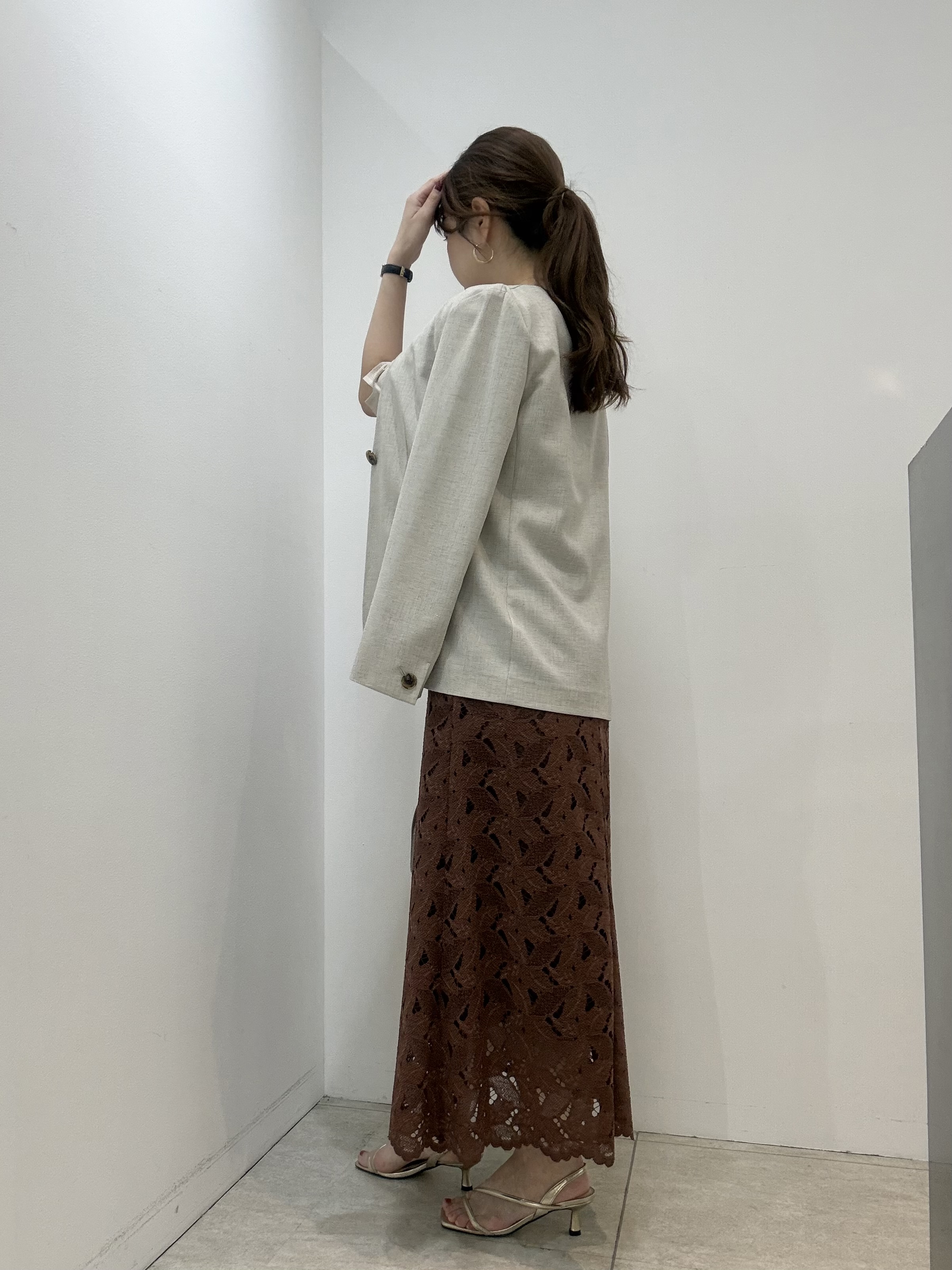 かなえさんの「UNTITLED｜【さらりと快適/セットアップ可/UV/接触冷感】スラブカラーレスジャケット」を使ったコーディネート