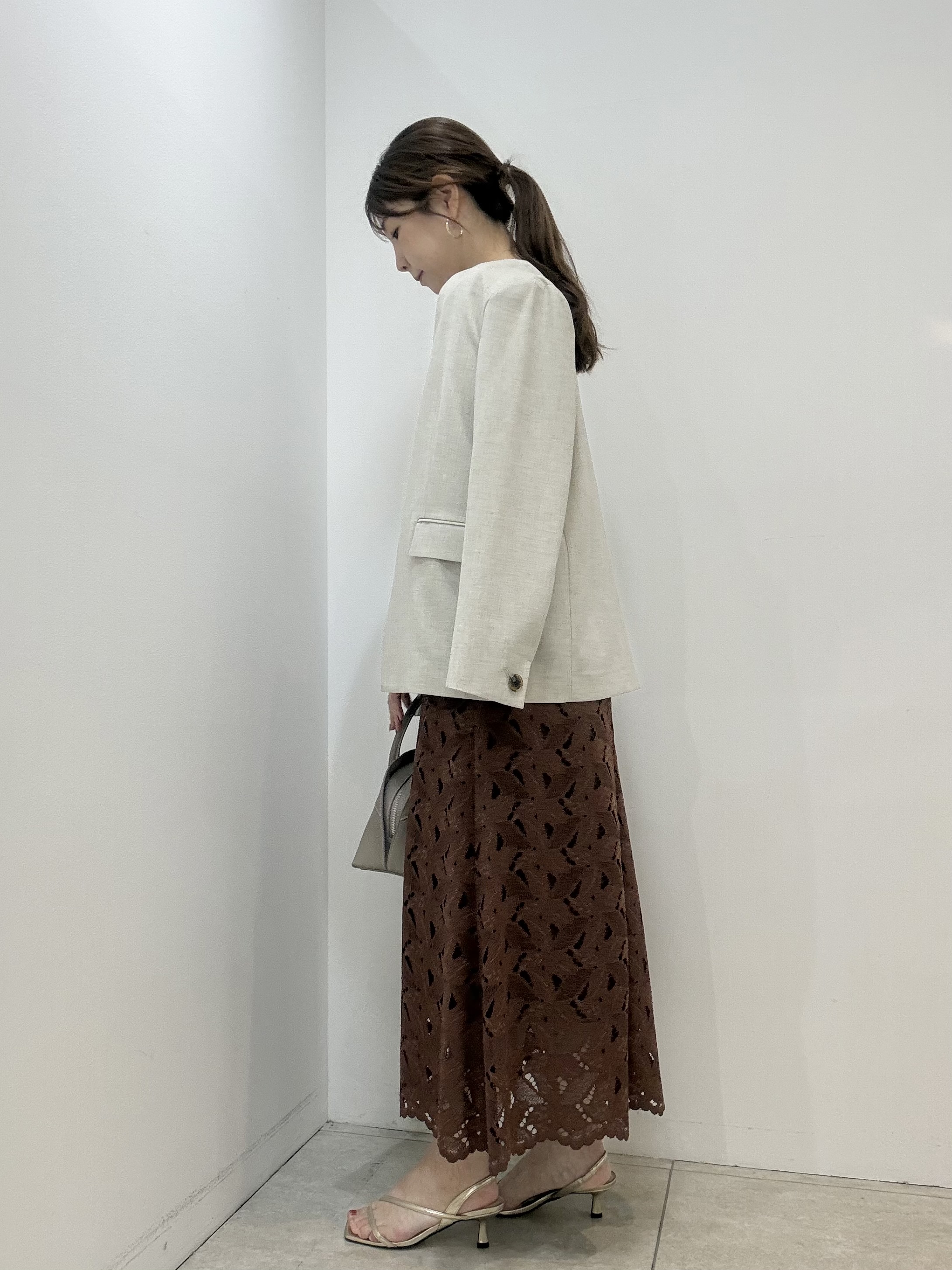 かなえさんの「UNTITLED｜【さらりと快適/セットアップ可/UV/接触冷感】スラブカラーレスジャケット」を使ったコーディネート
