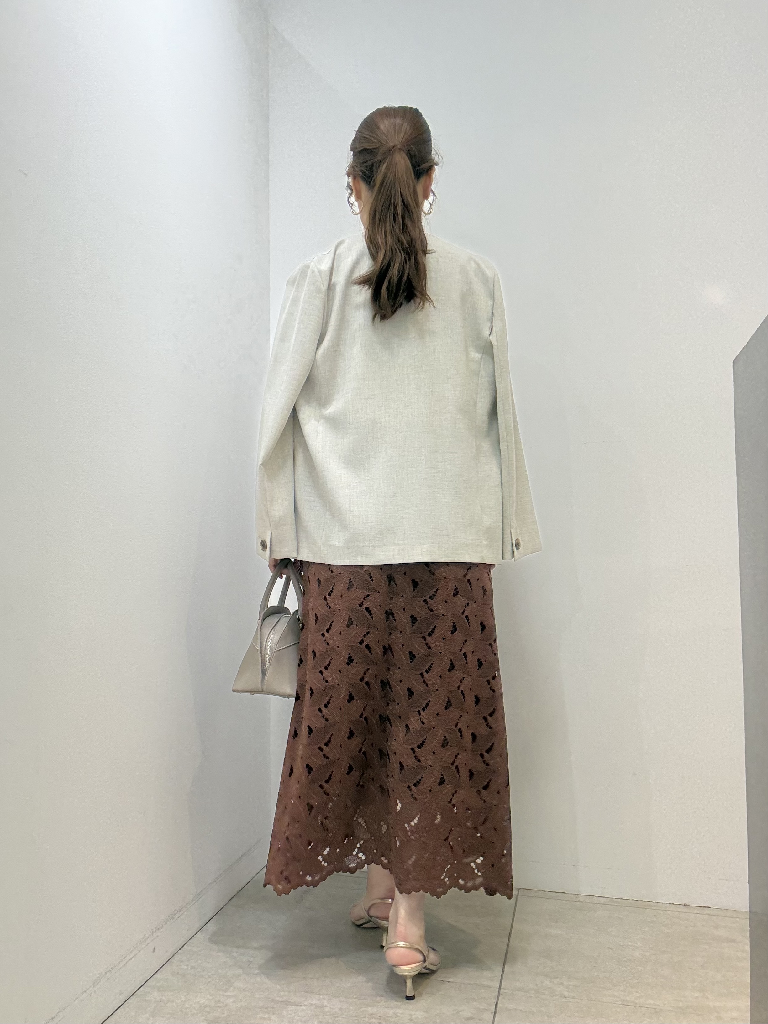 かなえさんの「UNTITLED｜【さらりと快適/セットアップ可/UV/接触冷感】スラブカラーレスジャケット」を使ったコーディネート
