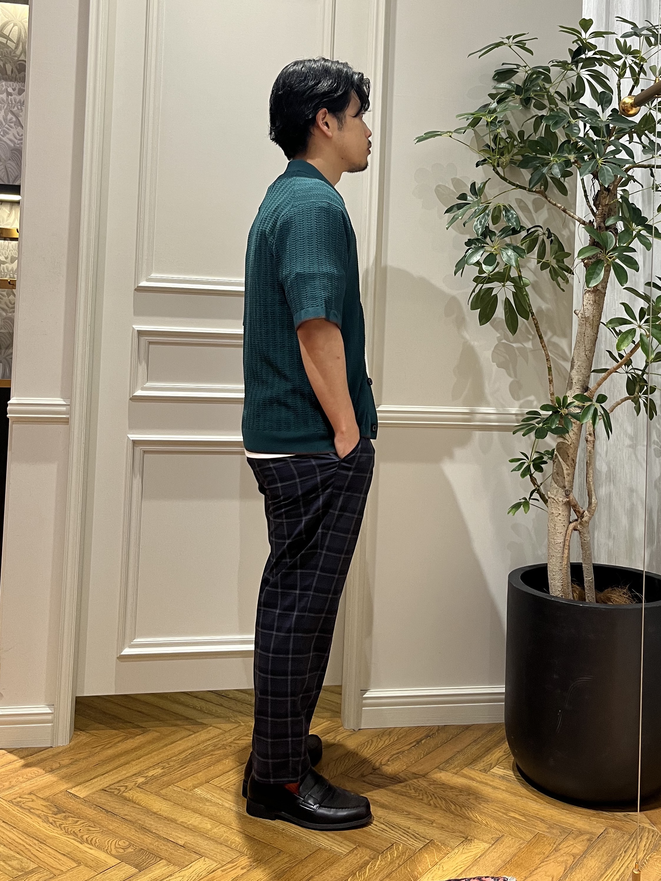 Tokuさんの「DRESSTERIOR｜【Safari5月号掲載】ウォッシャブル キューバニットシャツ」を使ったコーディネート