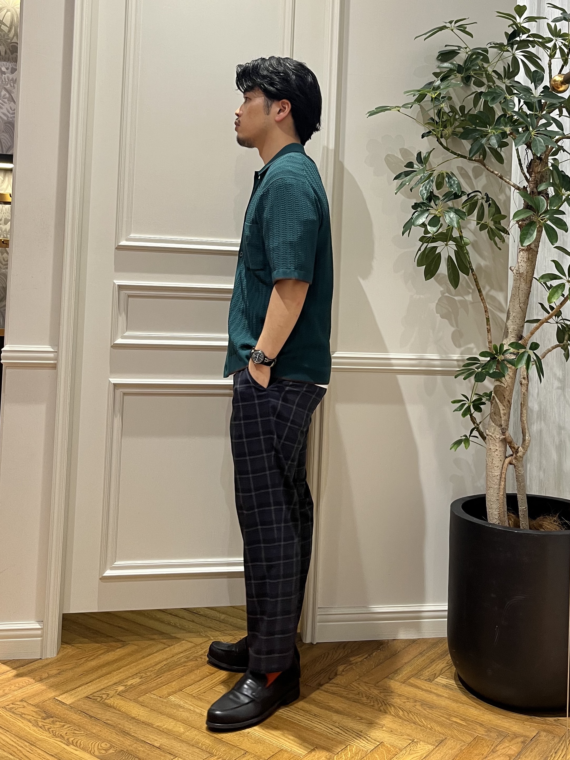 Tokuさんの「DRESSTERIOR｜【Safari5月号掲載】ウォッシャブル キューバニットシャツ」を使ったコーディネート