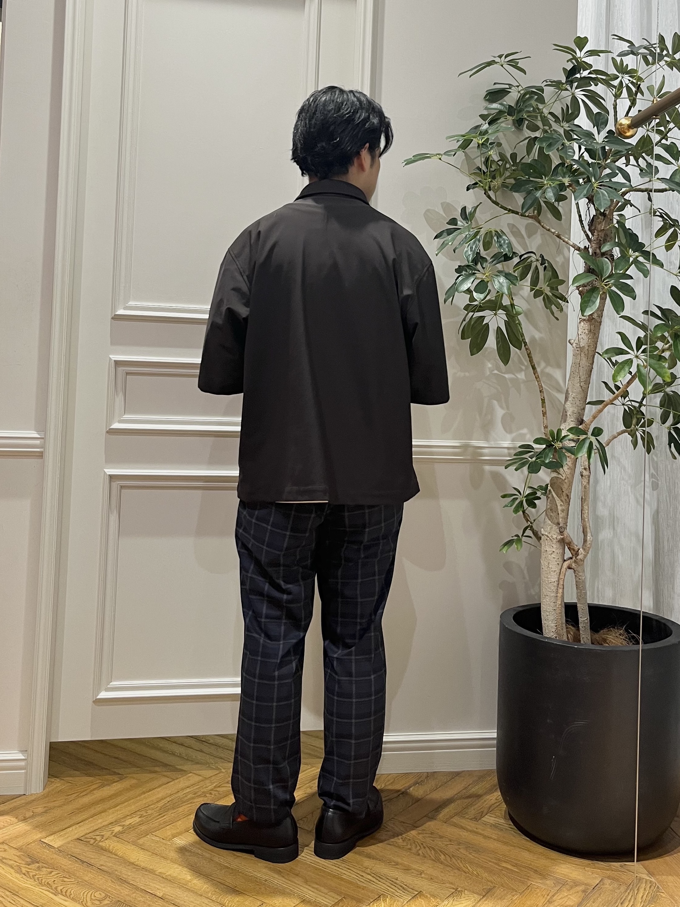 Tokuさんの「DRESSTERIOR｜【接触冷感/UVカット/ウォッシャブル/Safari5月号掲載】AIRTOOL ハーフスリーブシャツ」を使ったコーディネート