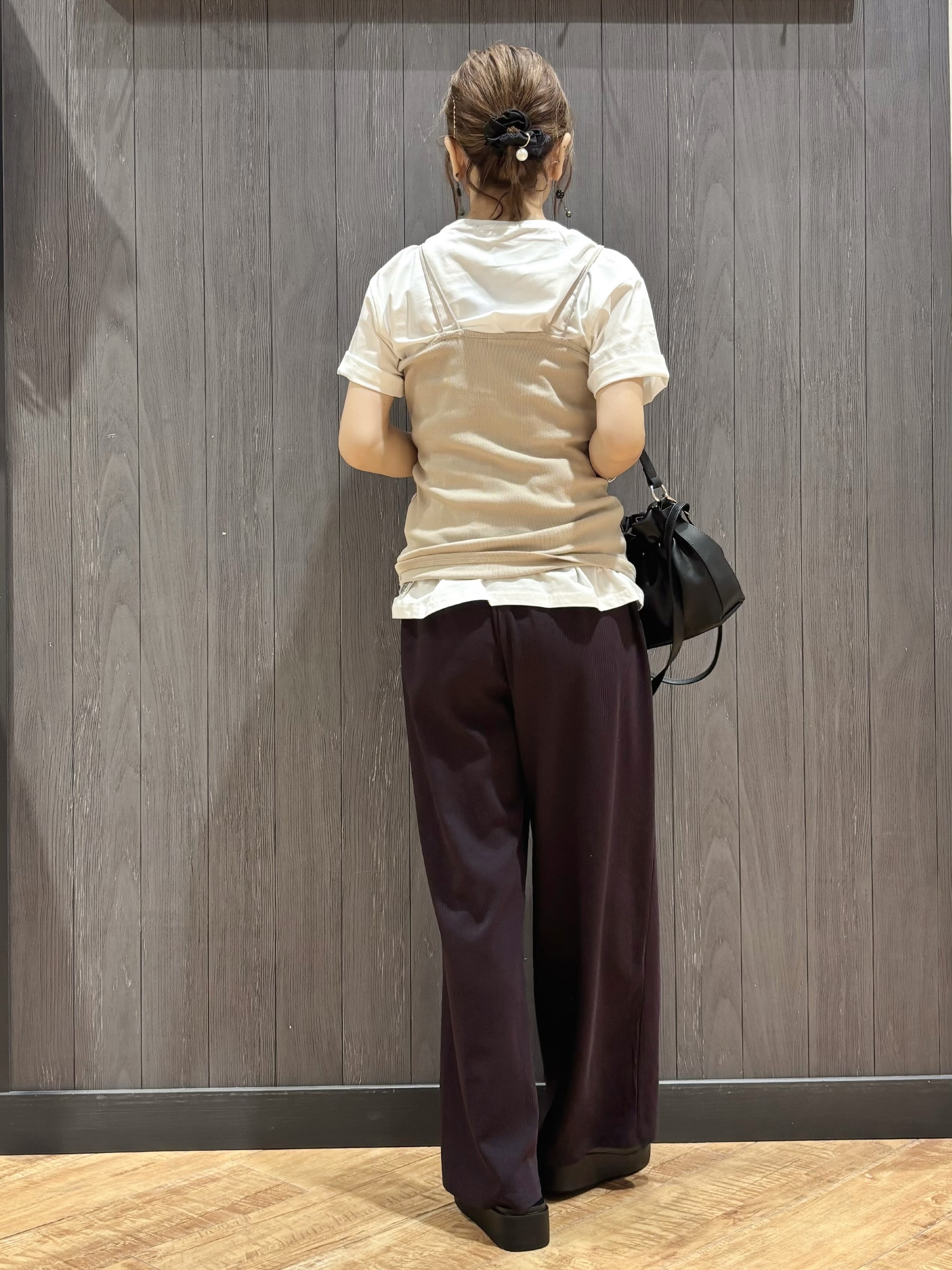 meiさんの「SHOO･LA･RUE｜【綿100%/ひんやり/S-LL】選べる3柄 大人のプリントTシャツ」を使ったコーディネート