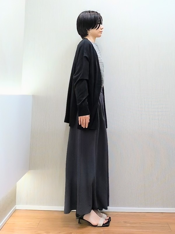 ミズタさんの「UNTITLED｜メッシュ柄ボーダーニット」を使ったコーディネート