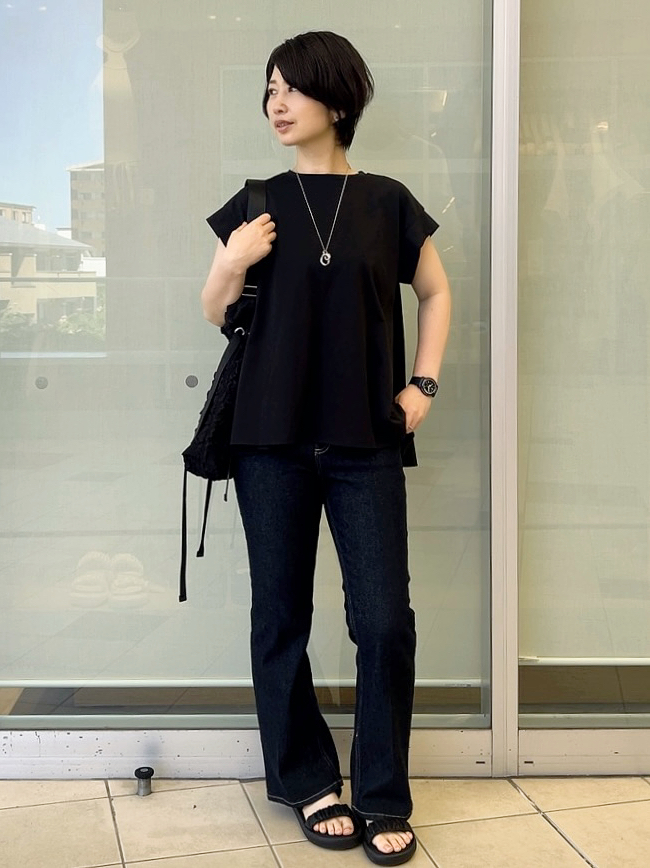 yo-koさんの「OPAQUE.CLIP｜【接触冷感】バックフレアドッキングカットソー《洗濯機OK》」を使ったコーディネート