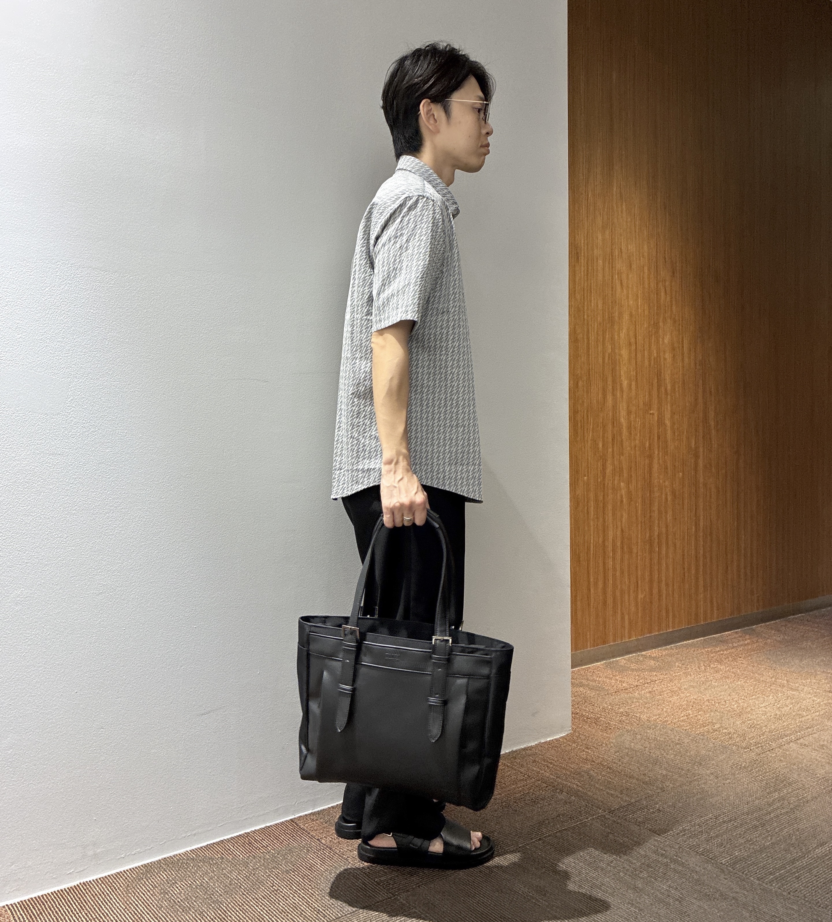 わいずみさんの「TAKEO KIKUCHI｜播州織り 千鳥 半袖シャツ」を使ったコーディネート