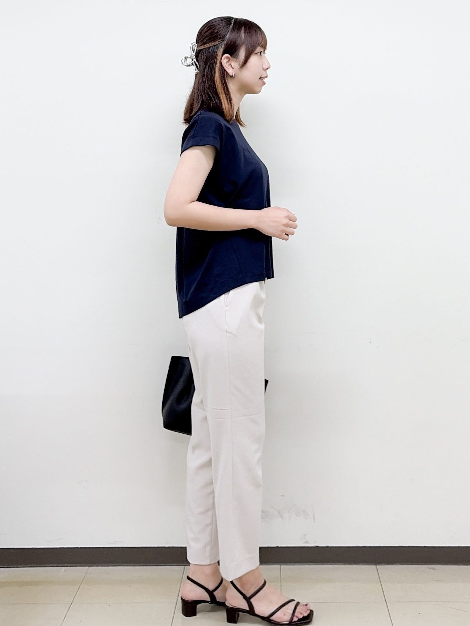 yurinaさんの「index｜【接触冷感／UV】ワンポイント刺繍Tシャツ《7col／XS~3L／洗濯機OK》」を使ったコーディネート
