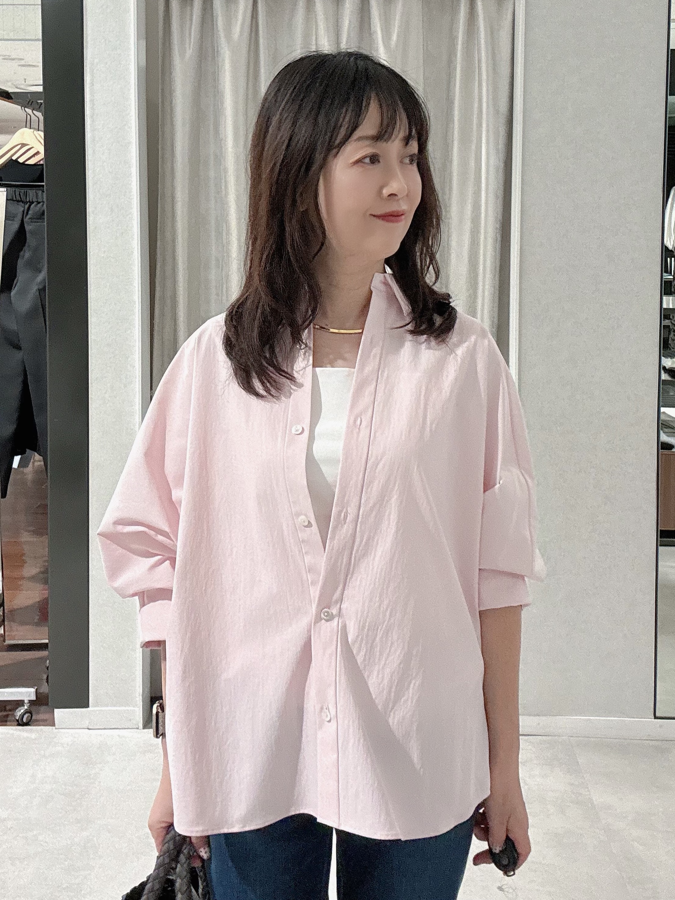 makiさんの「UNTITLED｜【接触冷感/吸水速乾/UVカット】ドルマンスリーブシャツ」を使ったコーディネート