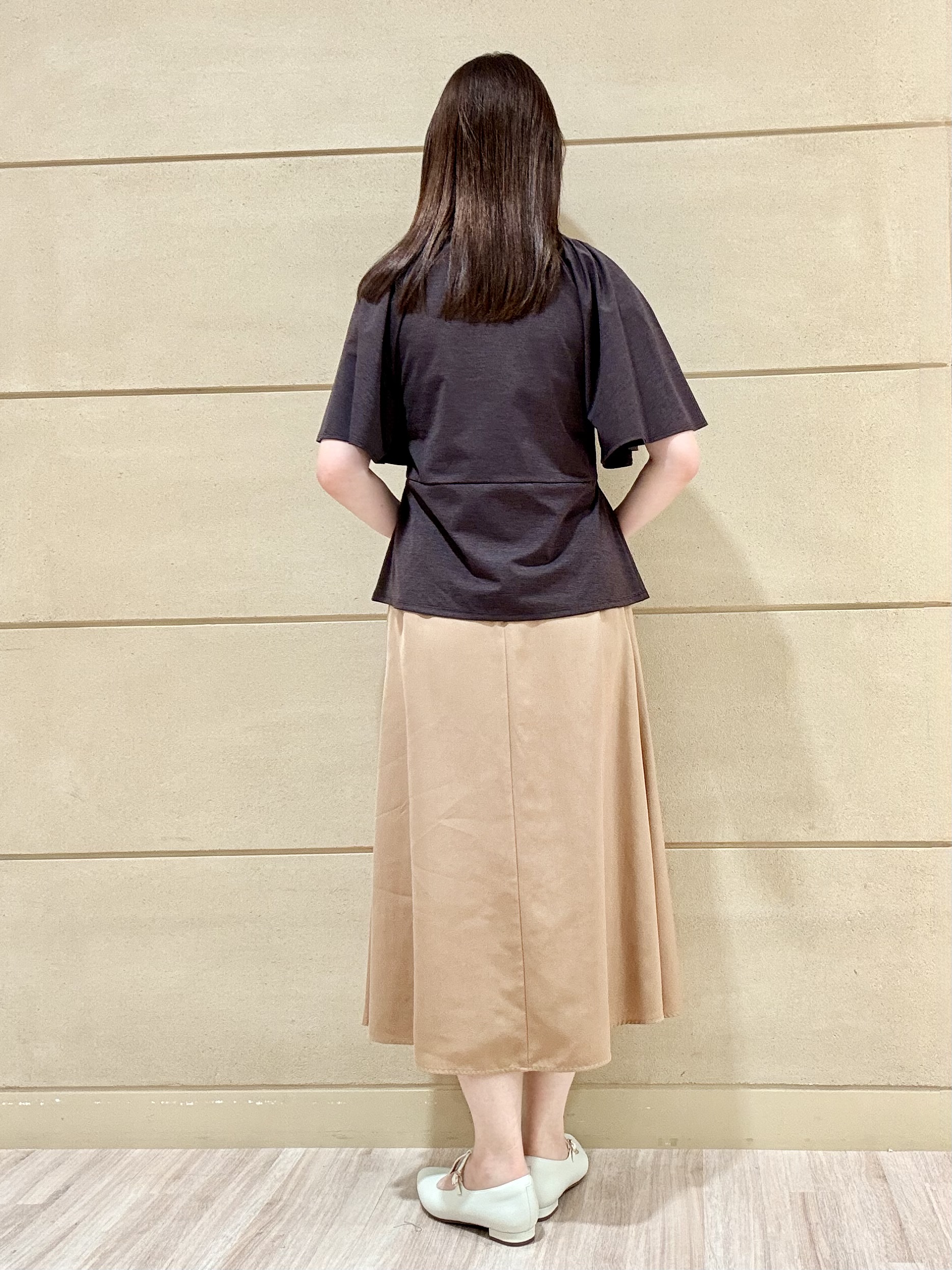Marさんの「Reflect｜【UVカット／接触冷感／吸水速乾】フレアスリーブペプラムカットソー」を使ったコーディネート