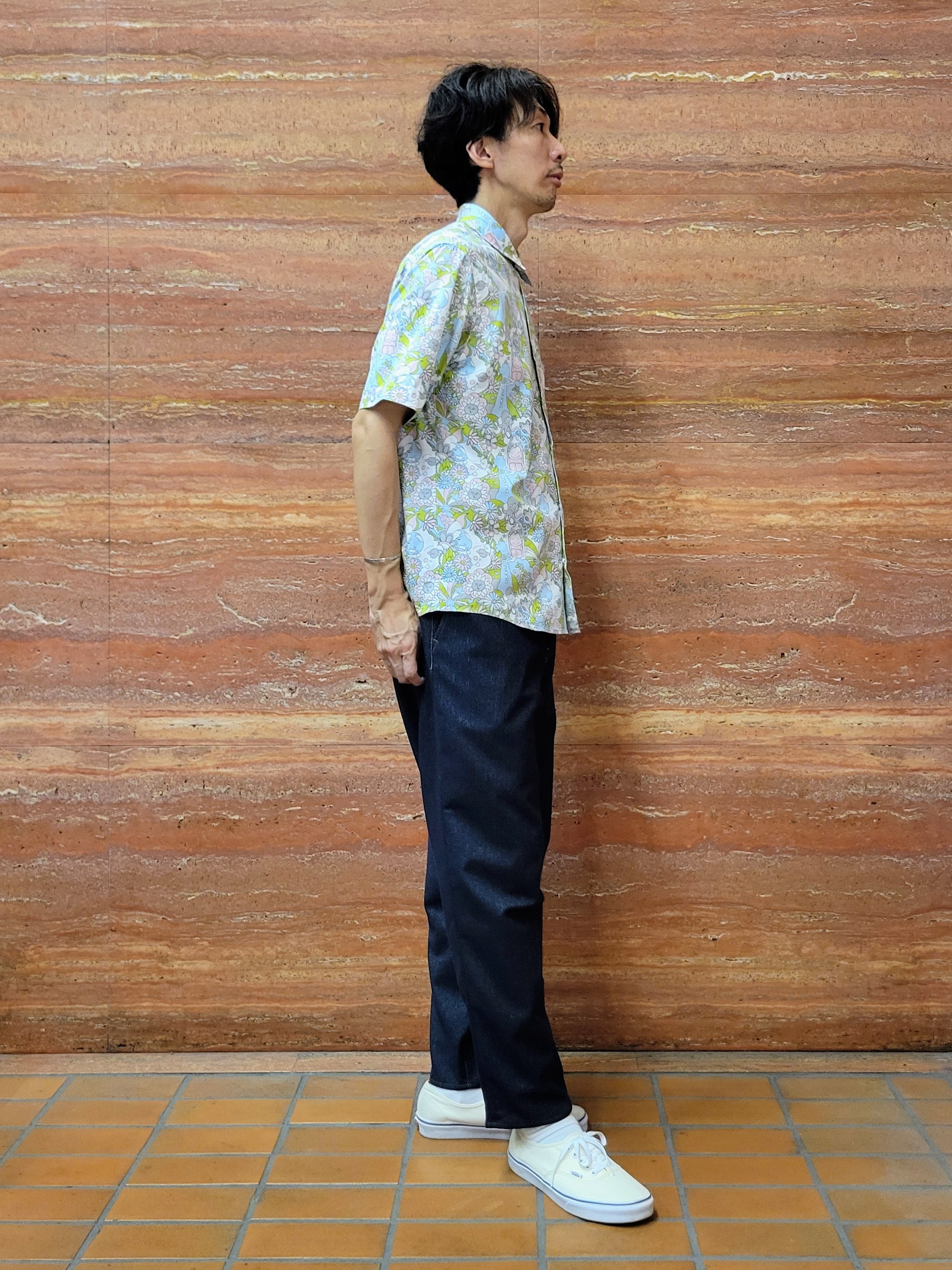piroyaさんの「TAKEO KIKUCHI｜【BOWLER HAT LABEL】ビリケンさんプリント 半袖シャツ」を使ったコーディネート