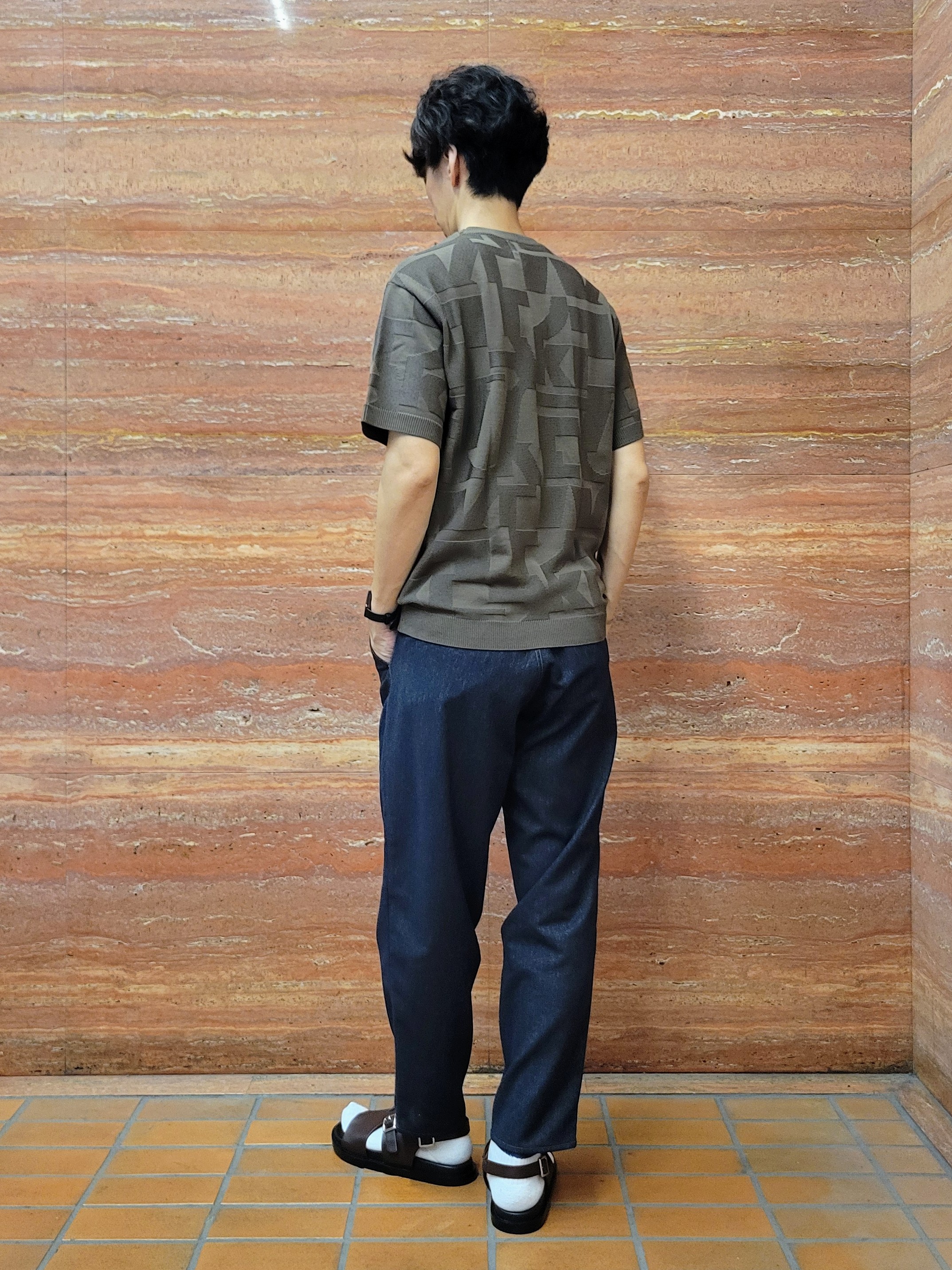 piroyaさんの「TAKEO KIKUCHI｜【徳島ニット】ニットＴシャツ」を使ったコーディネート