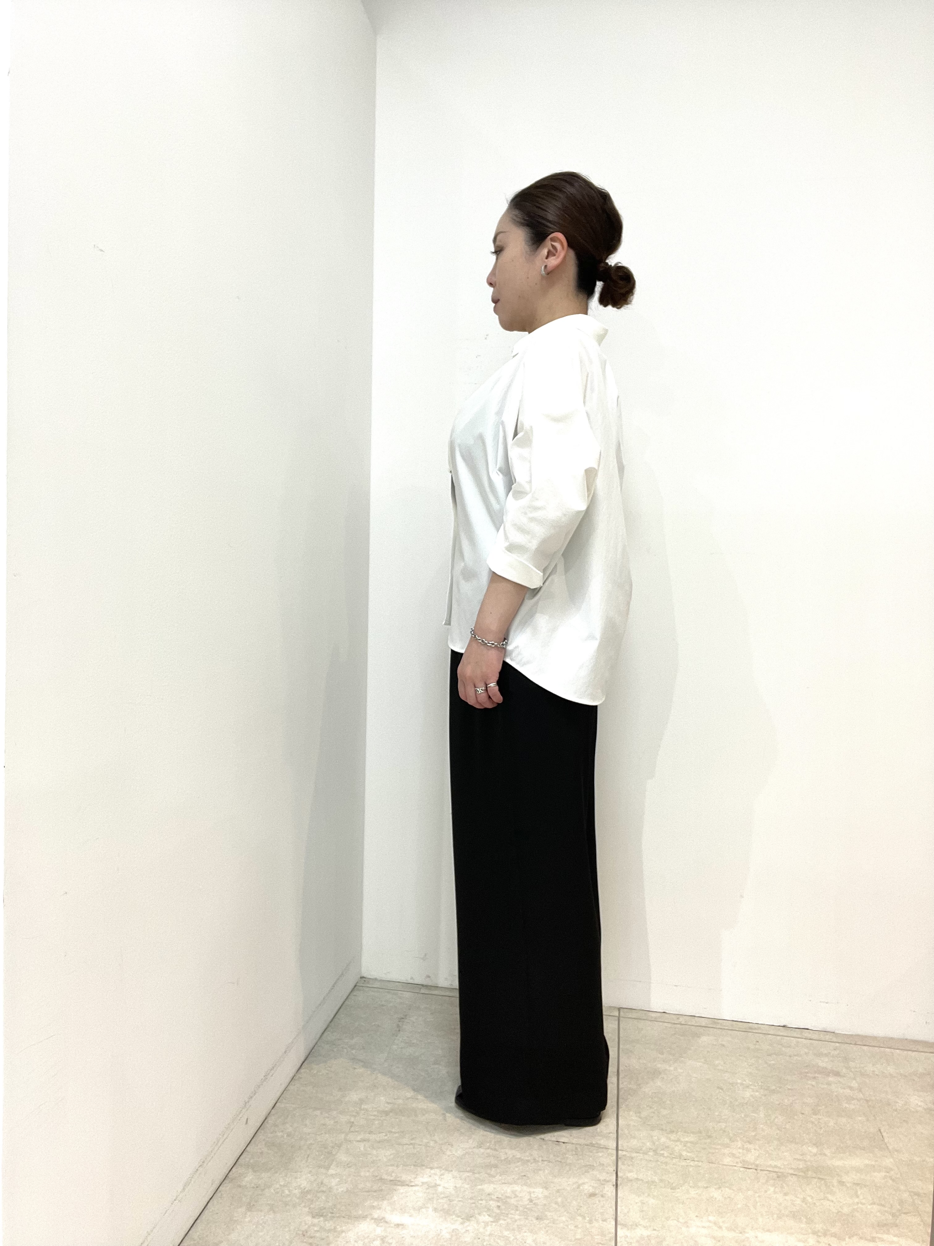 Wachiさんの「UNTITLED｜【接触冷感/吸水速乾/UVカット】ドルマンスリーブシャツ」を使ったコーディネート