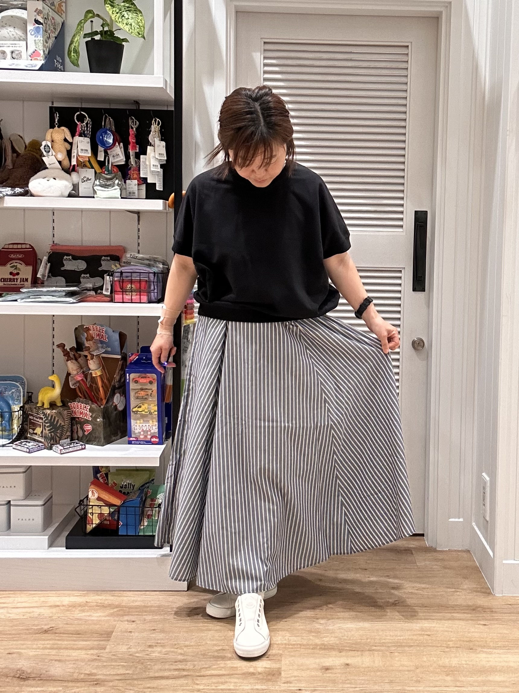 Aiさんの「Dessin｜【洗える】ミニ裏毛ドルマンスリーブプルオーバー」を使ったコーディネート