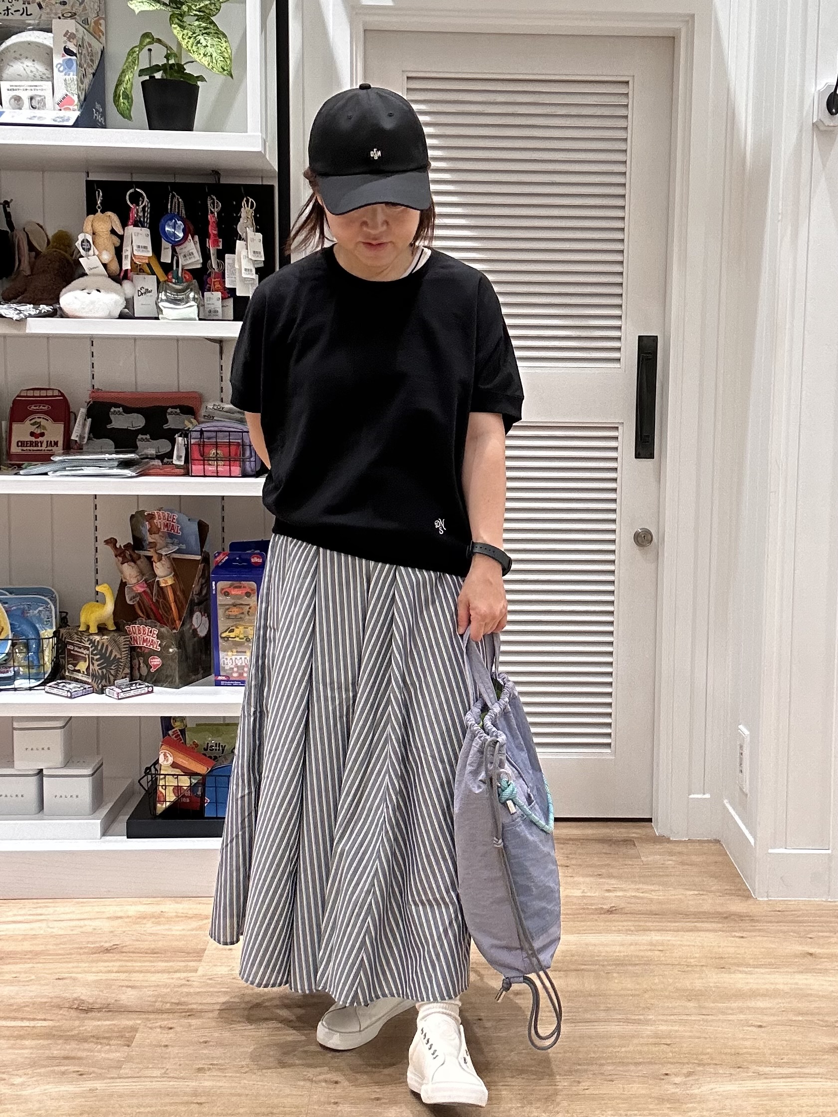 Aiさんの「Dessin｜【洗える】ミニ裏毛ドルマンスリーブプルオーバー」を使ったコーディネート
