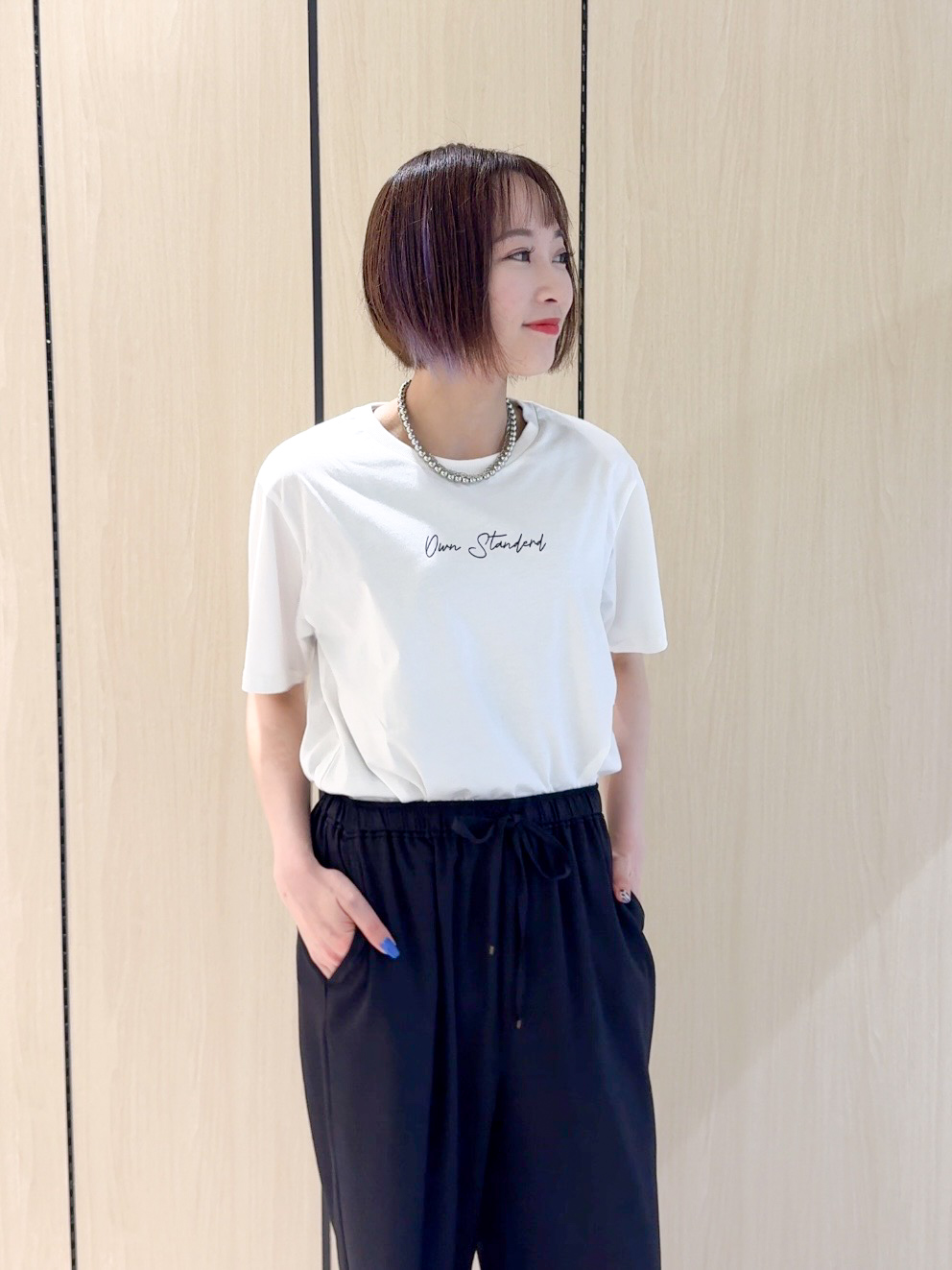 𝐜𝐡𝐢𝐤𝐚さんの「SHOO･LA･RUE｜【綿100%/UV/S-LL/体型カバー】優しく透ける 柔らかシアーデニムシャツ」を使ったコーディネート