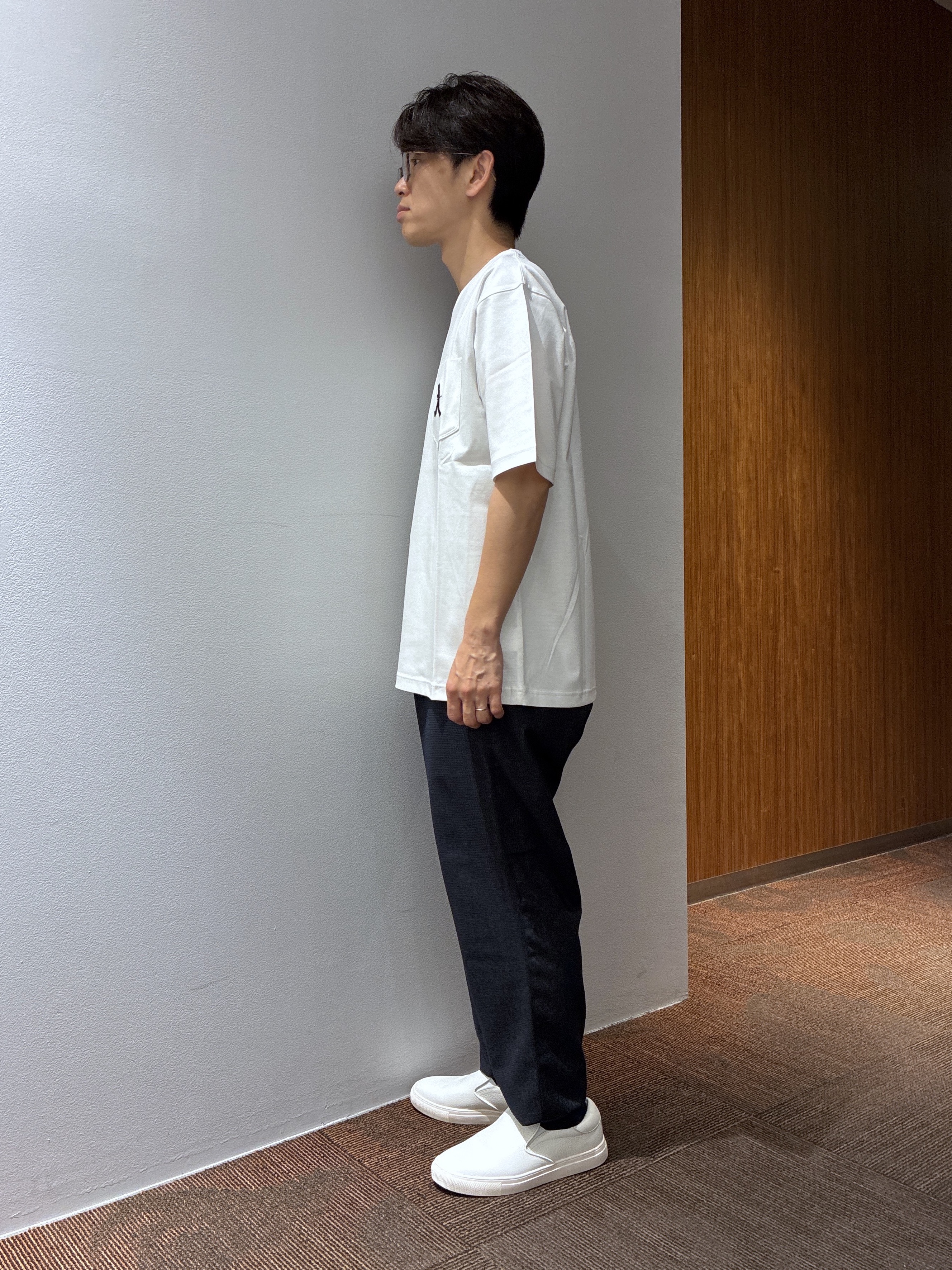 わいずみさんの「TAKEO KIKUCHI｜リップル小花シャツ」を使ったコーディネート