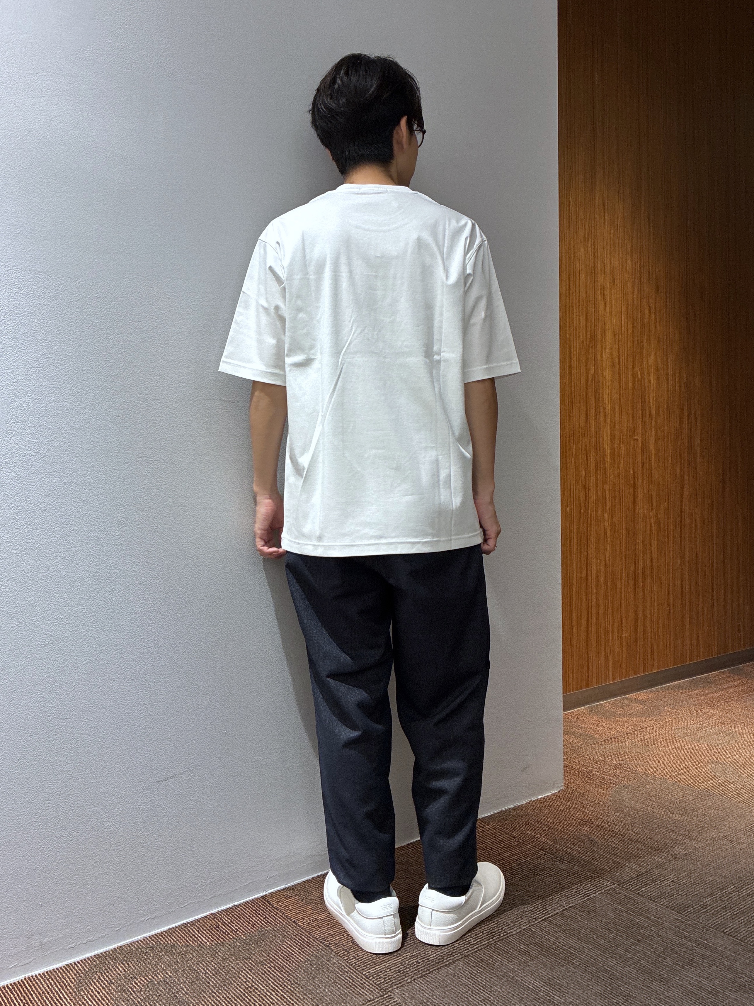 わいずみさんの「TAKEO KIKUCHI｜リップル小花シャツ」を使ったコーディネート
