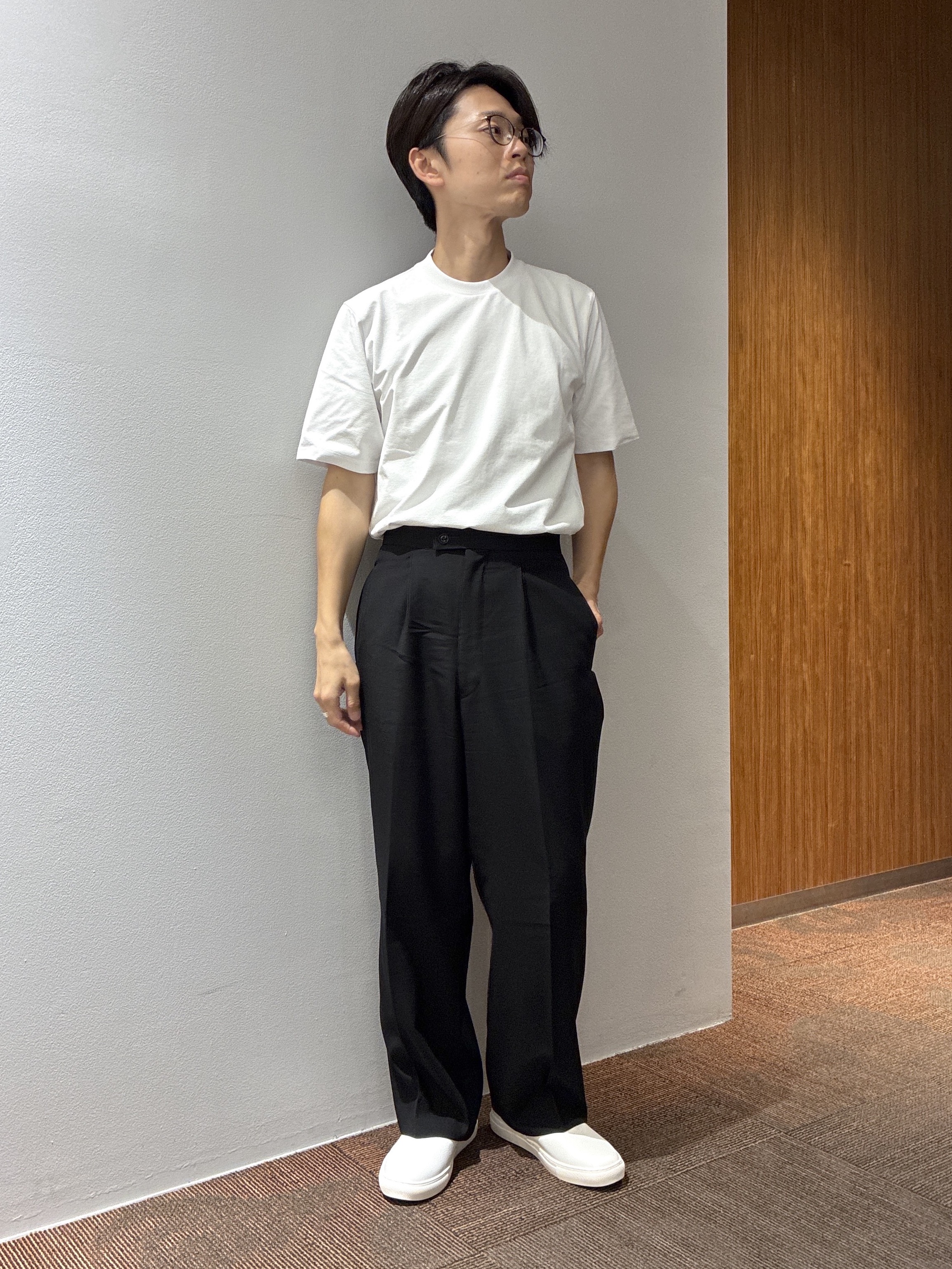 わいずみさんの「TAKEO KIKUCHI｜【抗菌防臭】バーズアイメッシュノーカラージャケット」を使ったコーディネート