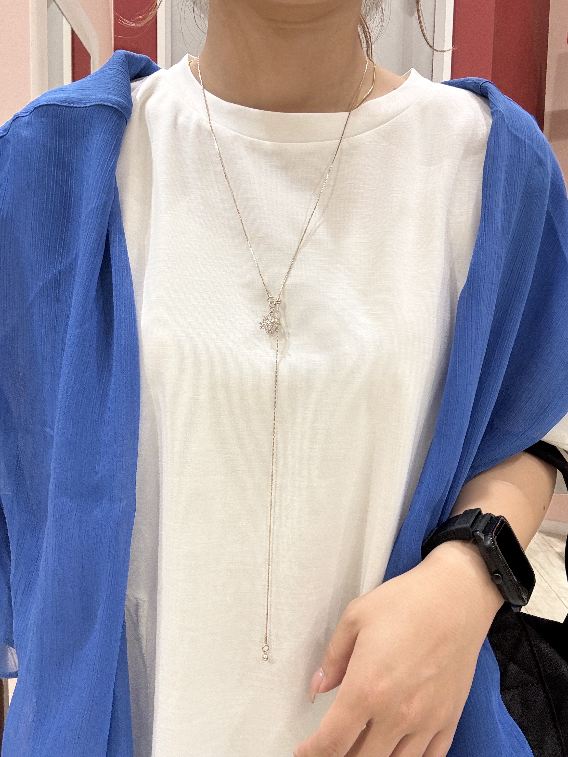 shioさんの「SHOO･LA･RUE｜【洗濯機可】ダブルポケット 楊柳しぼしぼシアーシャツ」を使ったコーディネート