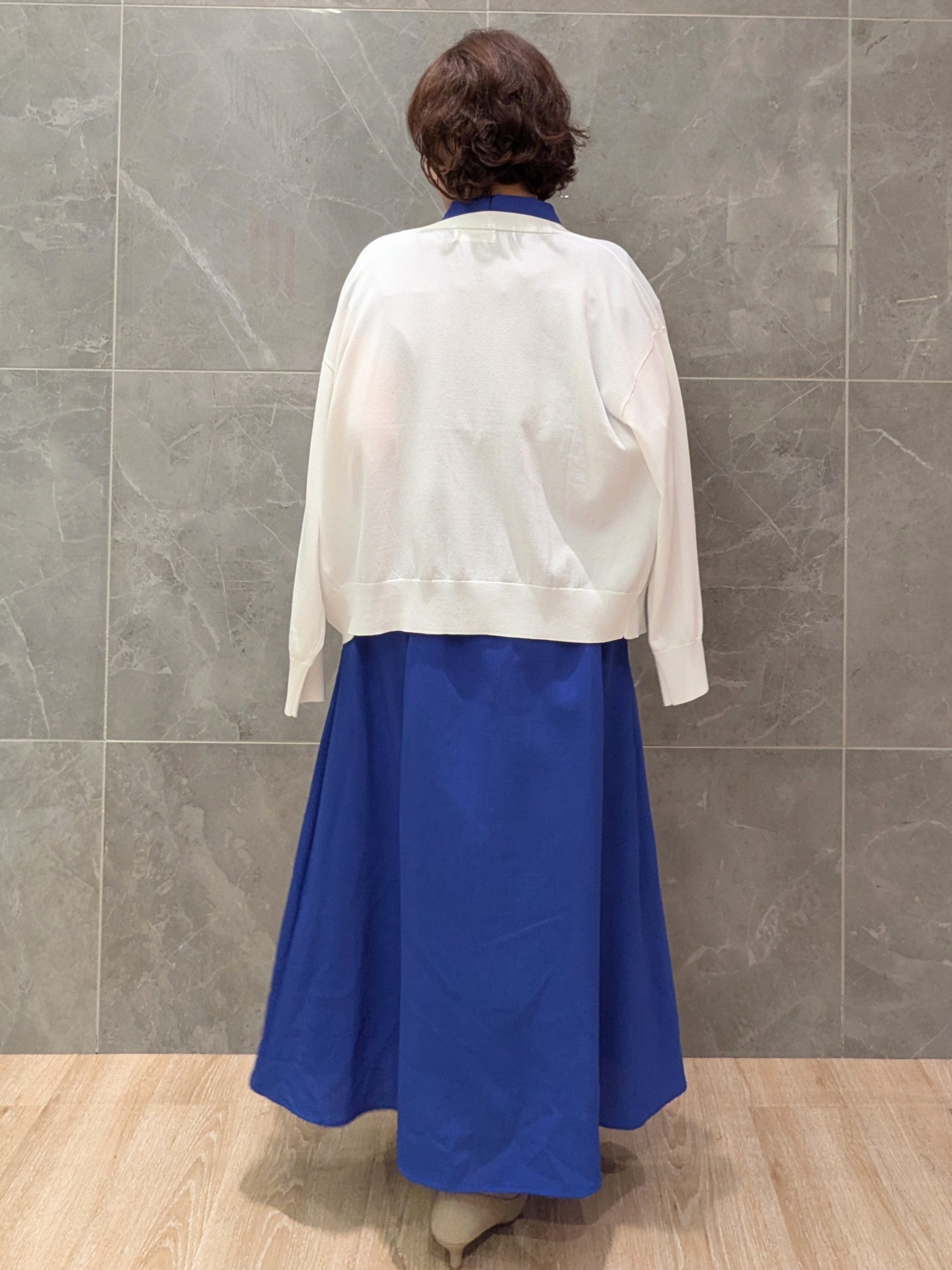 mamさんの「OPAQUE.CLIP｜【UV／接触冷感】Vネックリラクシーニットカーディガン《洗濯機OK／抗ピル》」を使ったコーディネート