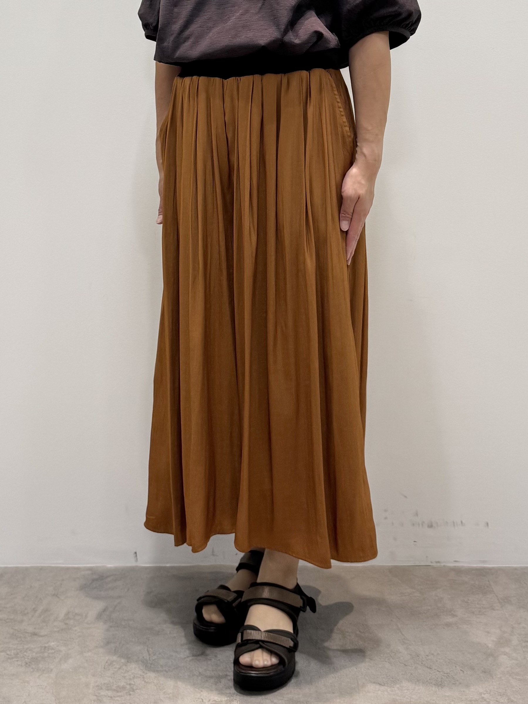 koyaさんの「Reflect｜【UVカット／接触冷感／吸水速乾】ギャザースリーブカットソー」を使ったコーディネート