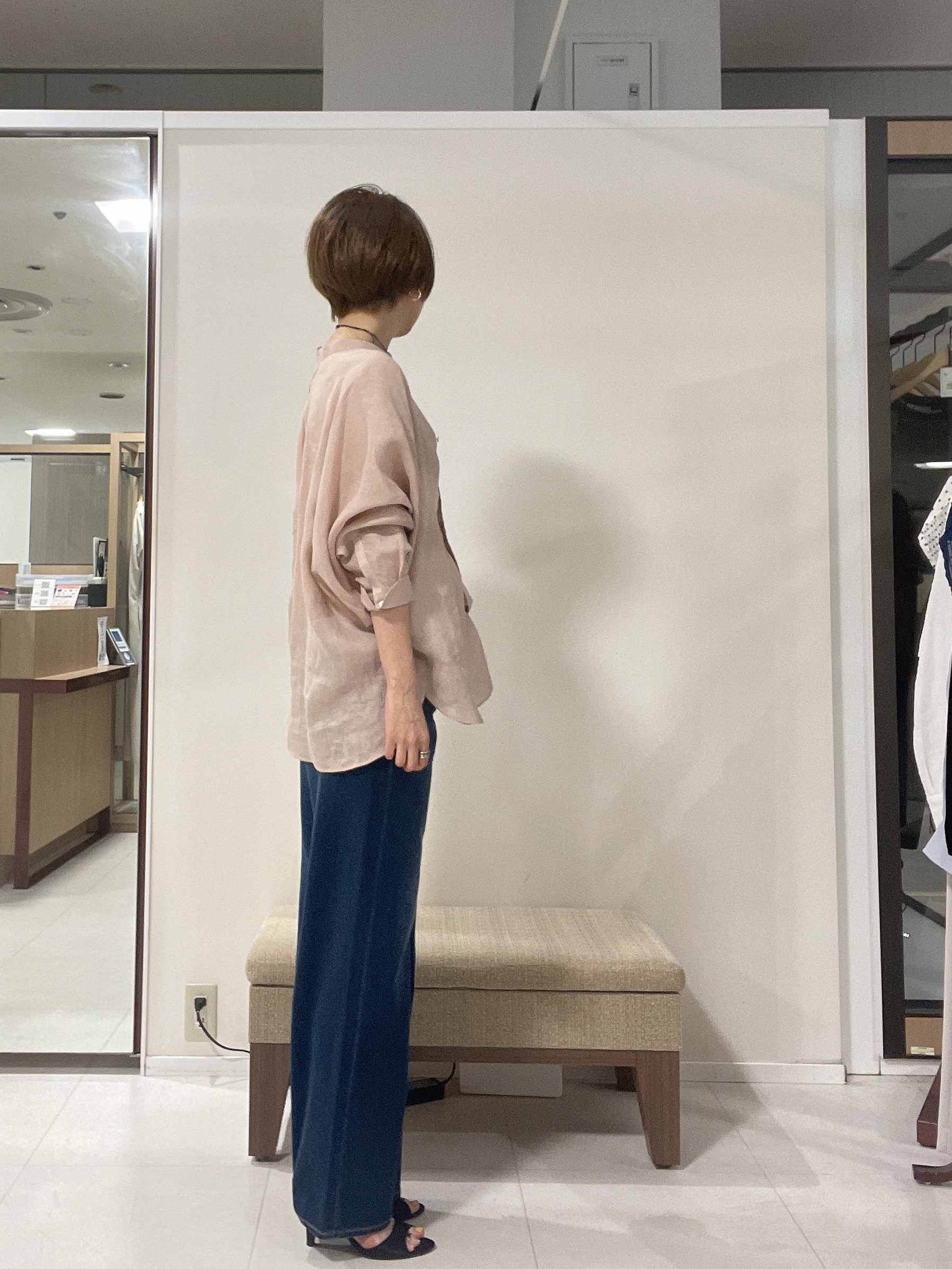 IWAMOさんの「UNTITLED｜【麻100】リネンドルマンシャツ」を使ったコーディネート