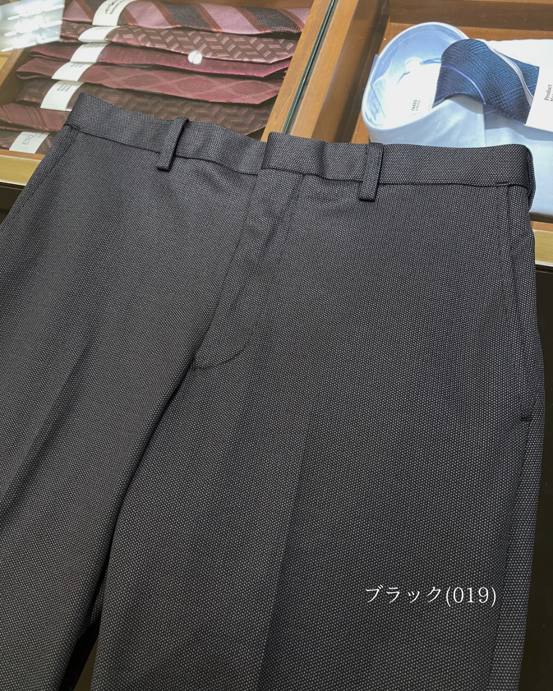 小南大和さんの「TAKEO KIKUCHI｜【BOWLER HAT LABEL】ピンヘッドジャージ スラックス」を使ったコーディネート
