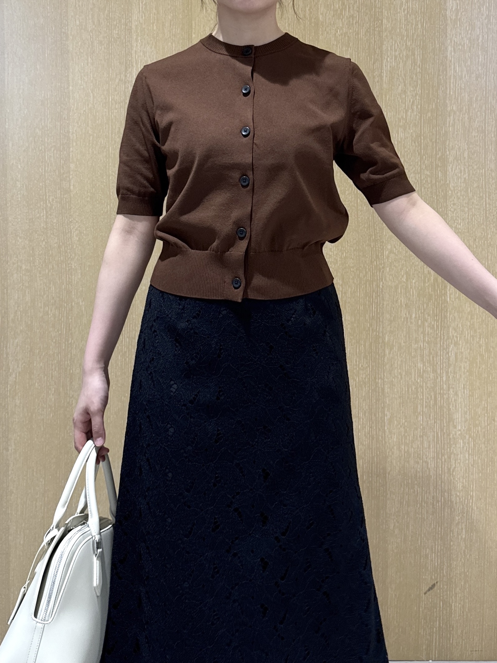 nanaさんの「UNTITLED｜ドライタッチ5分袖カーディガン」を使ったコーディネート
